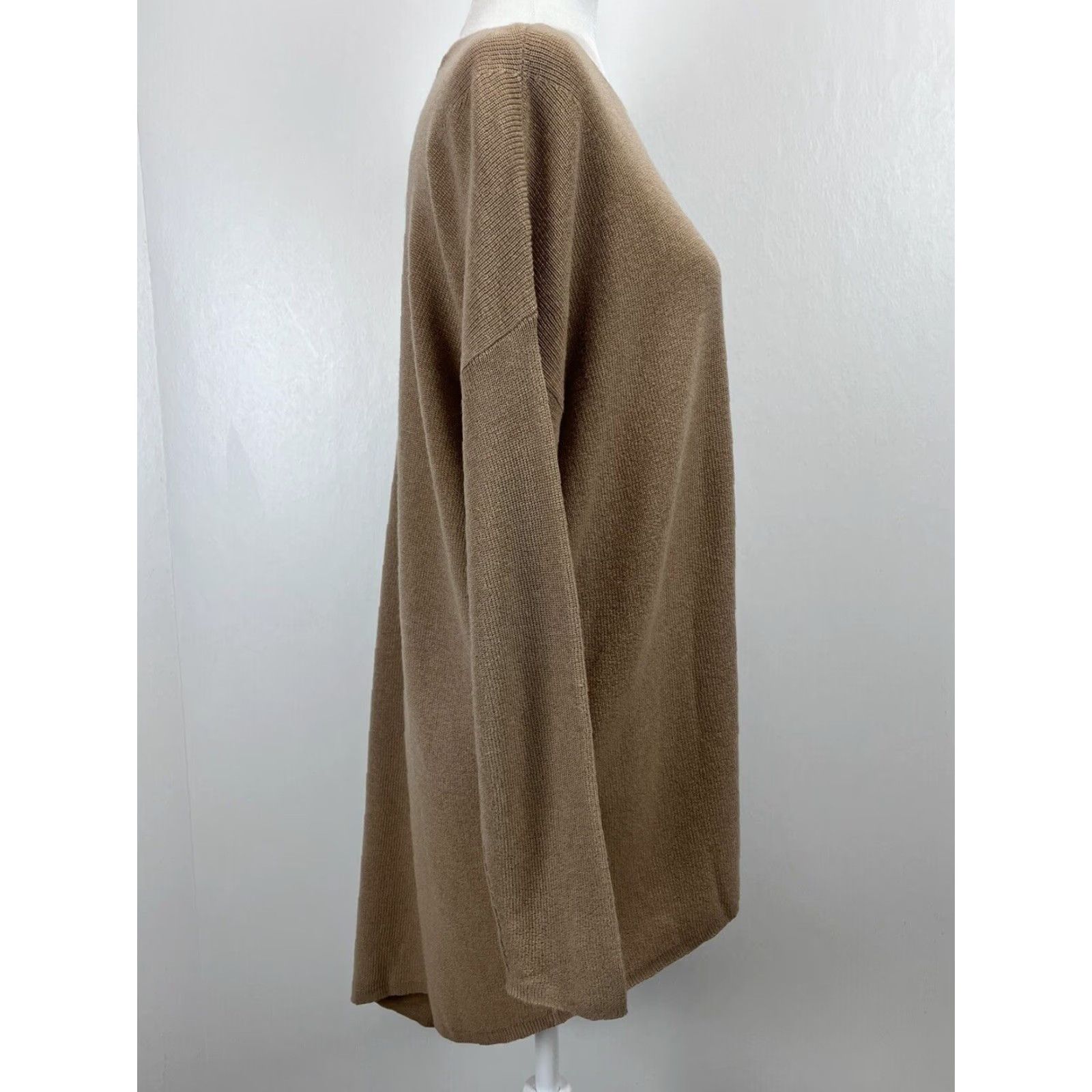 Eileen Fisher Eileen Fisher 100% Merino Wool Tunic Sweater Tan Adult Small Oversize Long Sleeve Boat Neck Womens Size S / US 4 / IT 40 - 4 Thumbnail