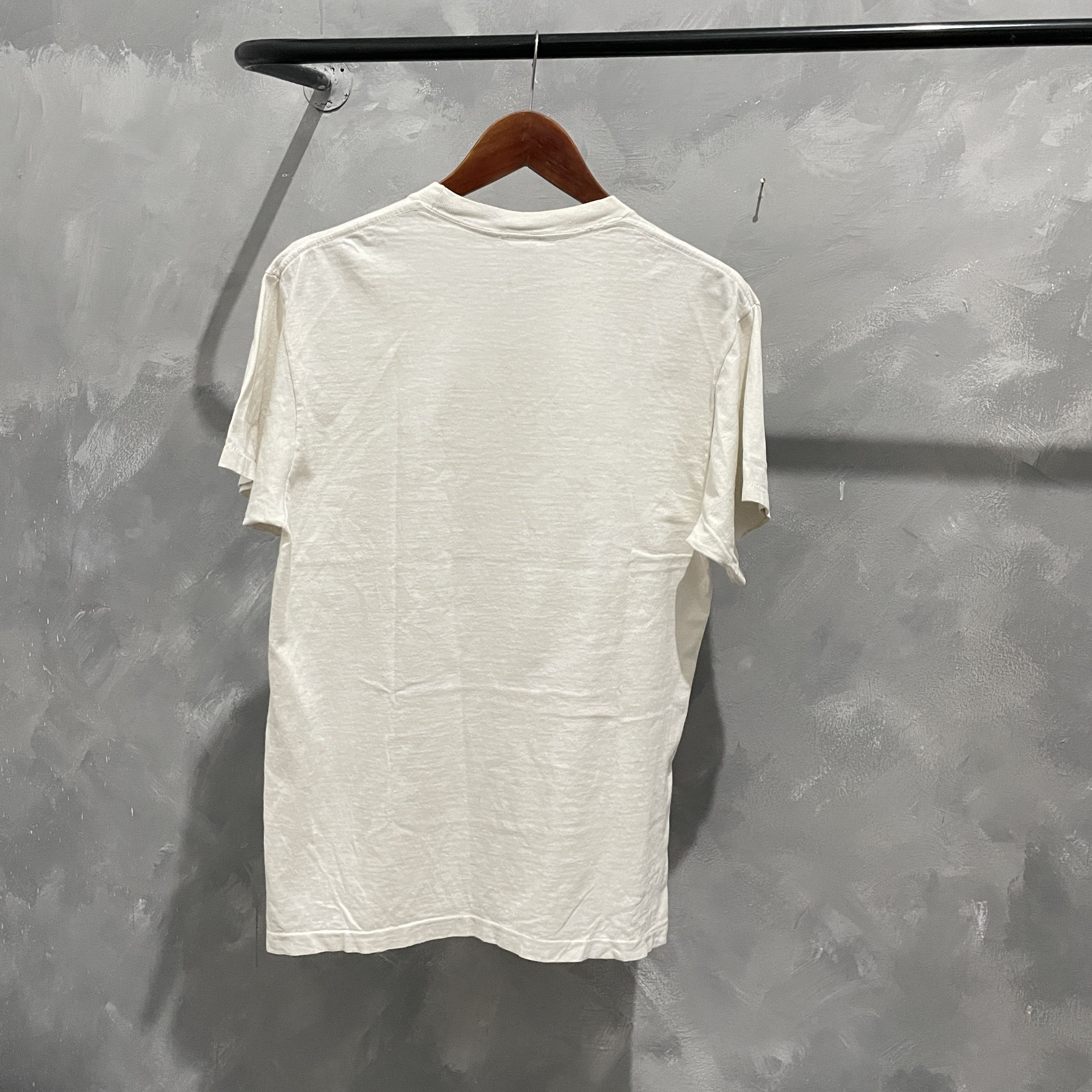 Vintage Rare Vintage 90s White Blank T Shirt Size US L / EU 52-54 / 3 - 6 Thumbnail