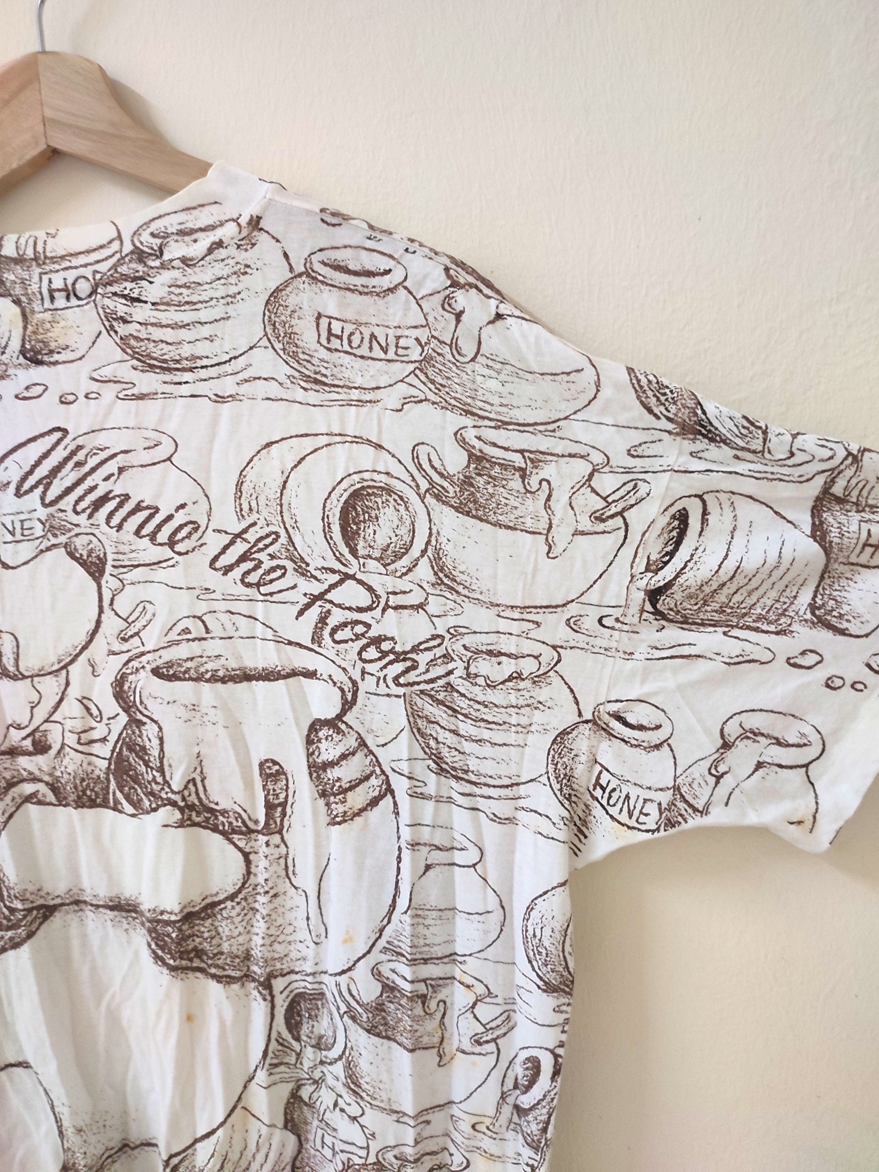Disney 💥90s Pooh Big Print Single Stitch Tees Size US XL / EU 56 / 4 - 4 Thumbnail
