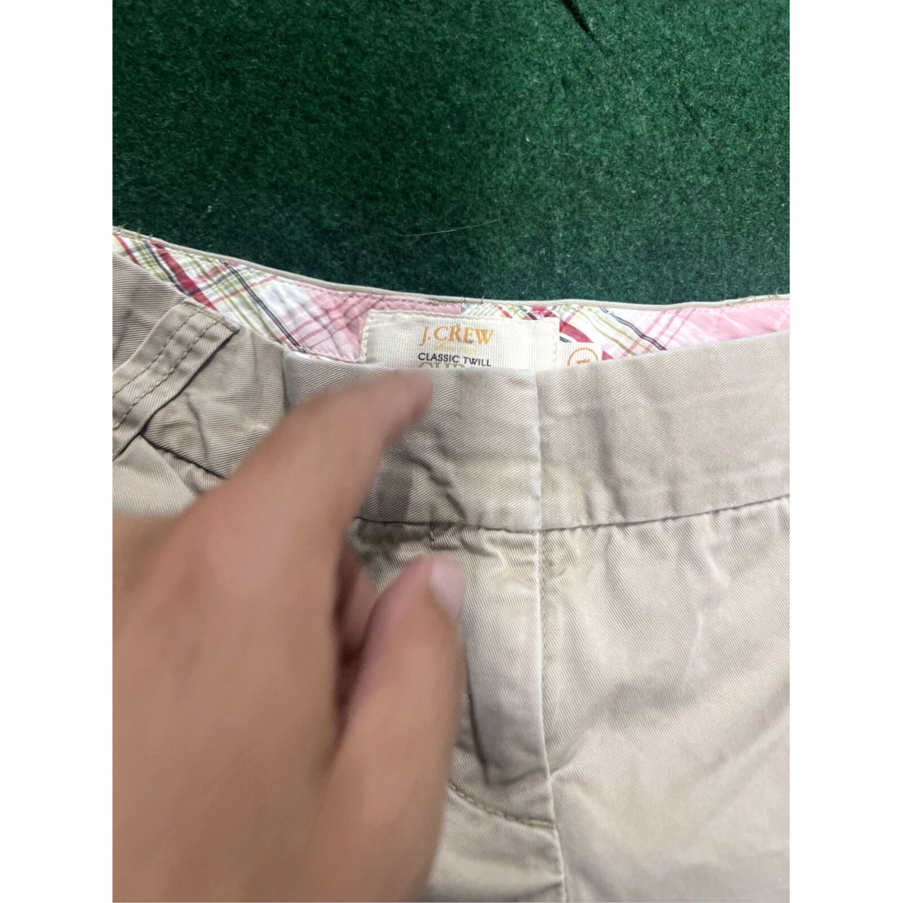 J.Crew J. Crew City Fit Khaki Classic Twill Weathered & Broken-In Chino Shorts - Size 4 Size 27" / US 4 / IT 40 - 4 Thumbnail