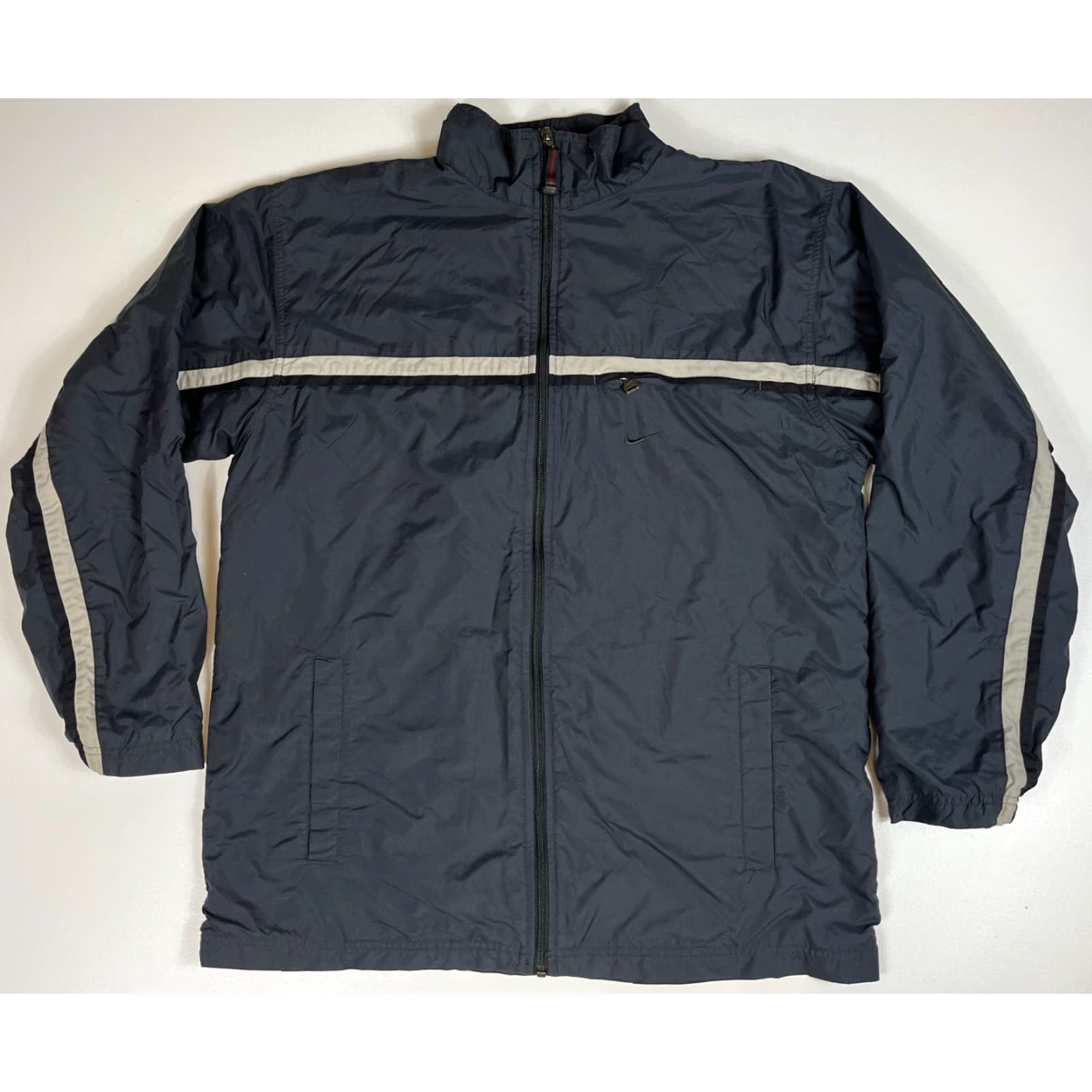 Nike VINTAGE Nike Men's Full Zip Windbreaker Jacket Lined Pockets Gray Size L Size US L / EU 52-54 / 3 - 3 Thumbnail