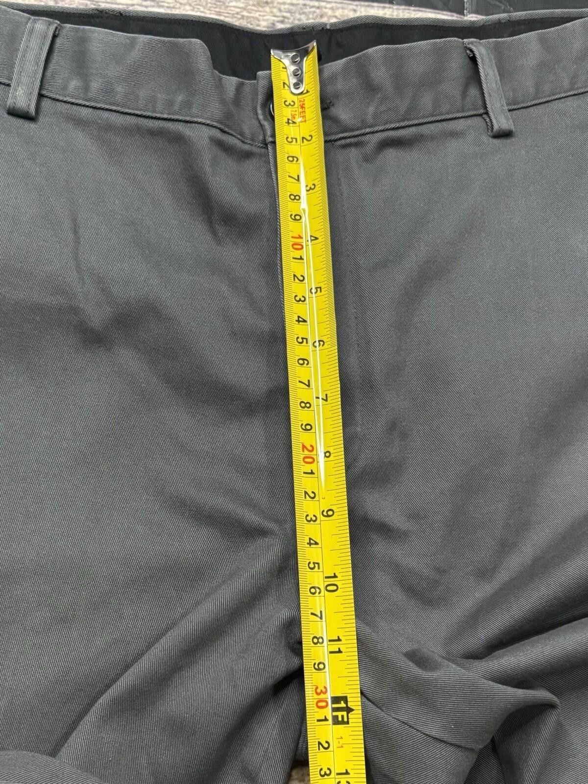L.L. Bean LL Bean Pants Mens 35x32 Chino Cotton Green Straight Leg Size US 35 - 10 Thumbnail