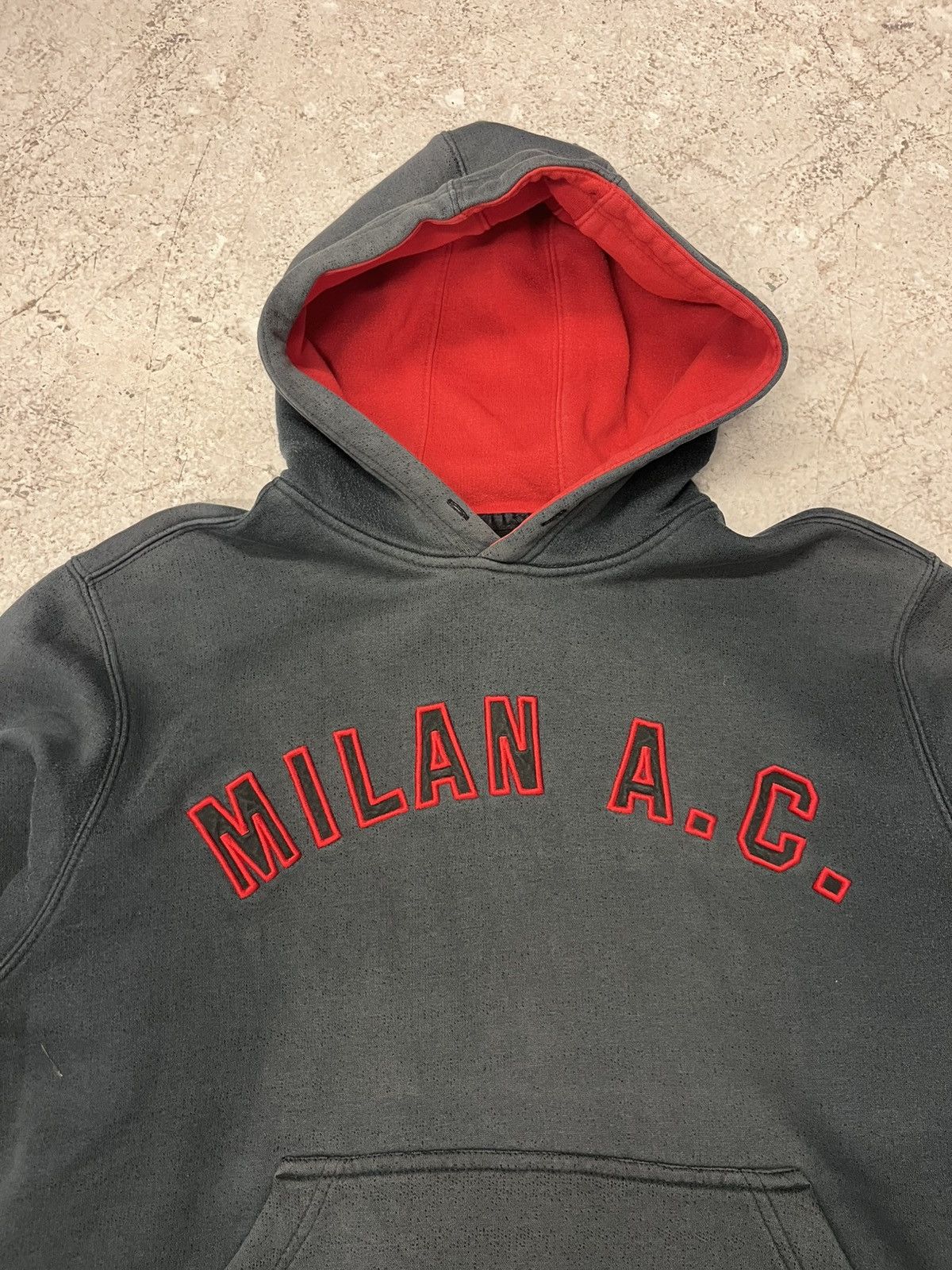 Adidas Y2k adidas ac milan football hoodie Size US S / EU 44-46 / 1 - 1 Thumbnail