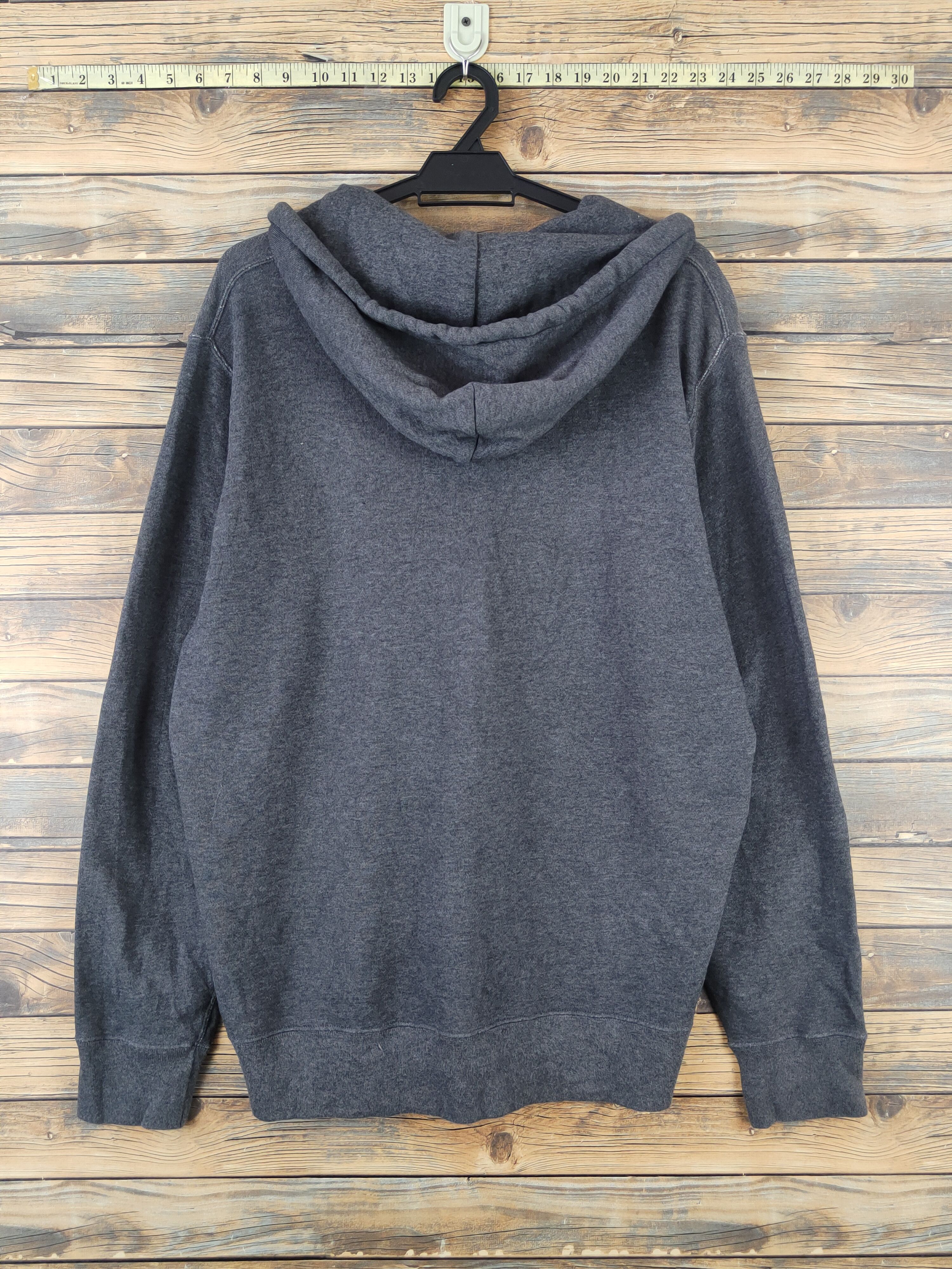 Japanese Brand × Vintage Uniqlo japan vintage Black Hoodie Sweaters #W959 Size US L / EU 52-54 / 3 - 7 Thumbnail