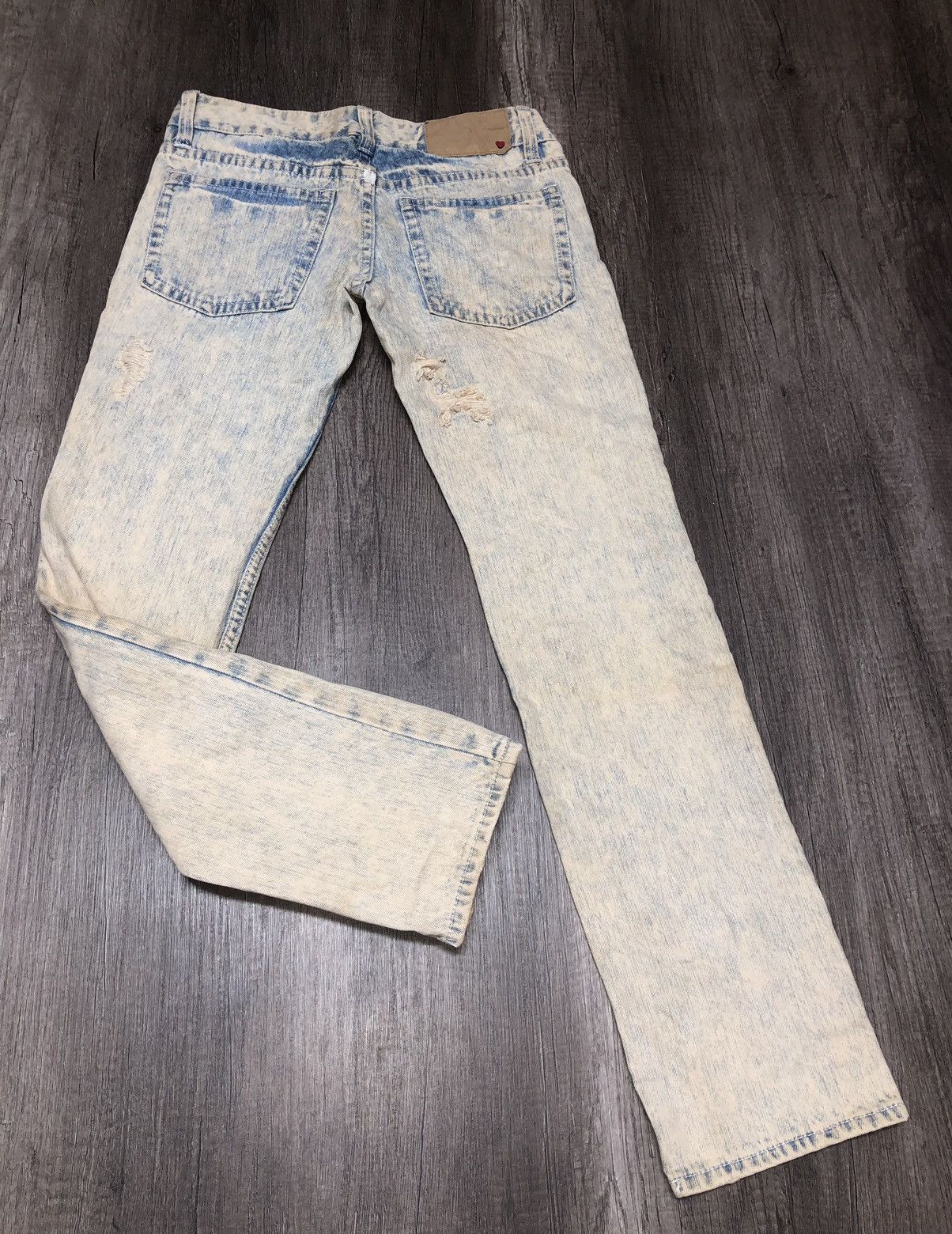Vintage Witty Pitty Distressed Jeans Acid Wash Blue (unisex)