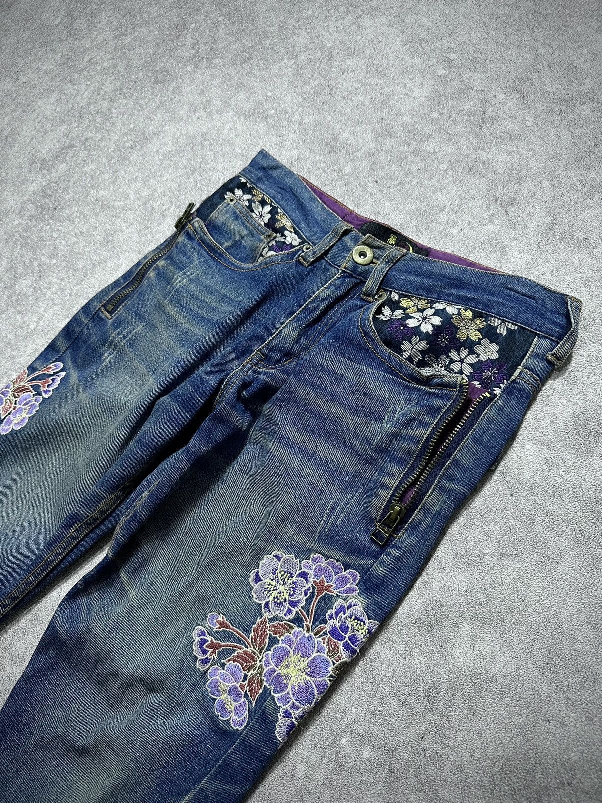 Japanese Brand Japanes Brand Embroidery Karakuri Style Jeans Size US 28 / EU 44 - 5 Thumbnail