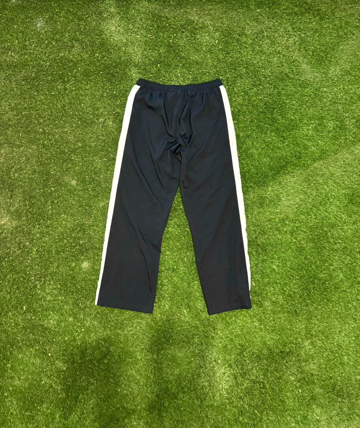 Nike Nike Track Pants Size US 32 / EU 48 - 2 Thumbnail