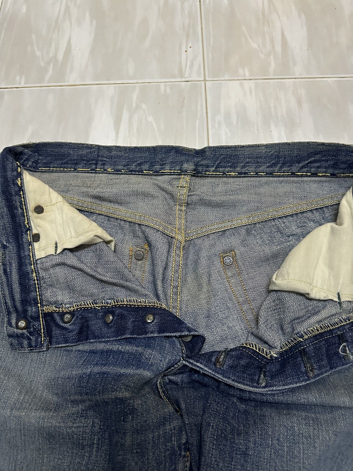Levi's × Vintage Rare Levis 501 big e hidden rivet 1947 model Size US 32 / EU 48 - 9 Thumbnail