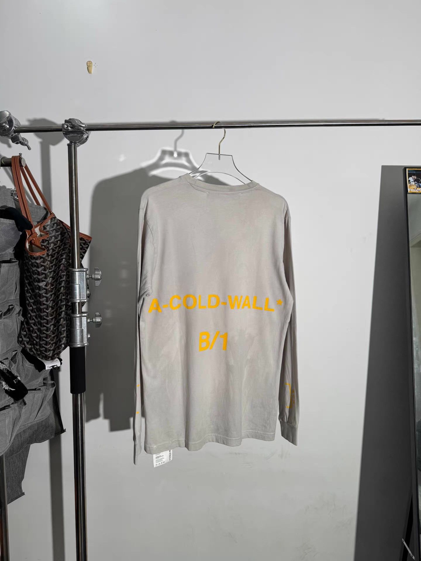 A-COLD-WALL* A-COLD-WALL* ACW gray washed short-sleeve tee Q17 Size US M / EU 48-50 / 2 - 2 Thumbnail