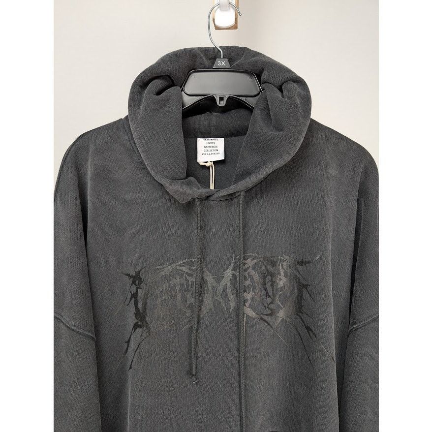 Vetements o1rshd1 Unisex Hoodie in Black Size US L / EU 52-54 / 3 - 3 Thumbnail