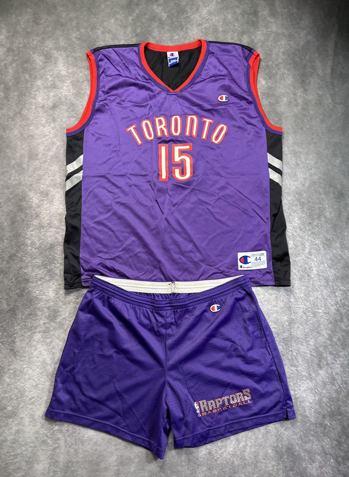 Champion 90s Vintage Toronto Raptors Shorts Carter Matching Suit Set Size US L / EU 52-54 / 3 - 1 Thumbnail