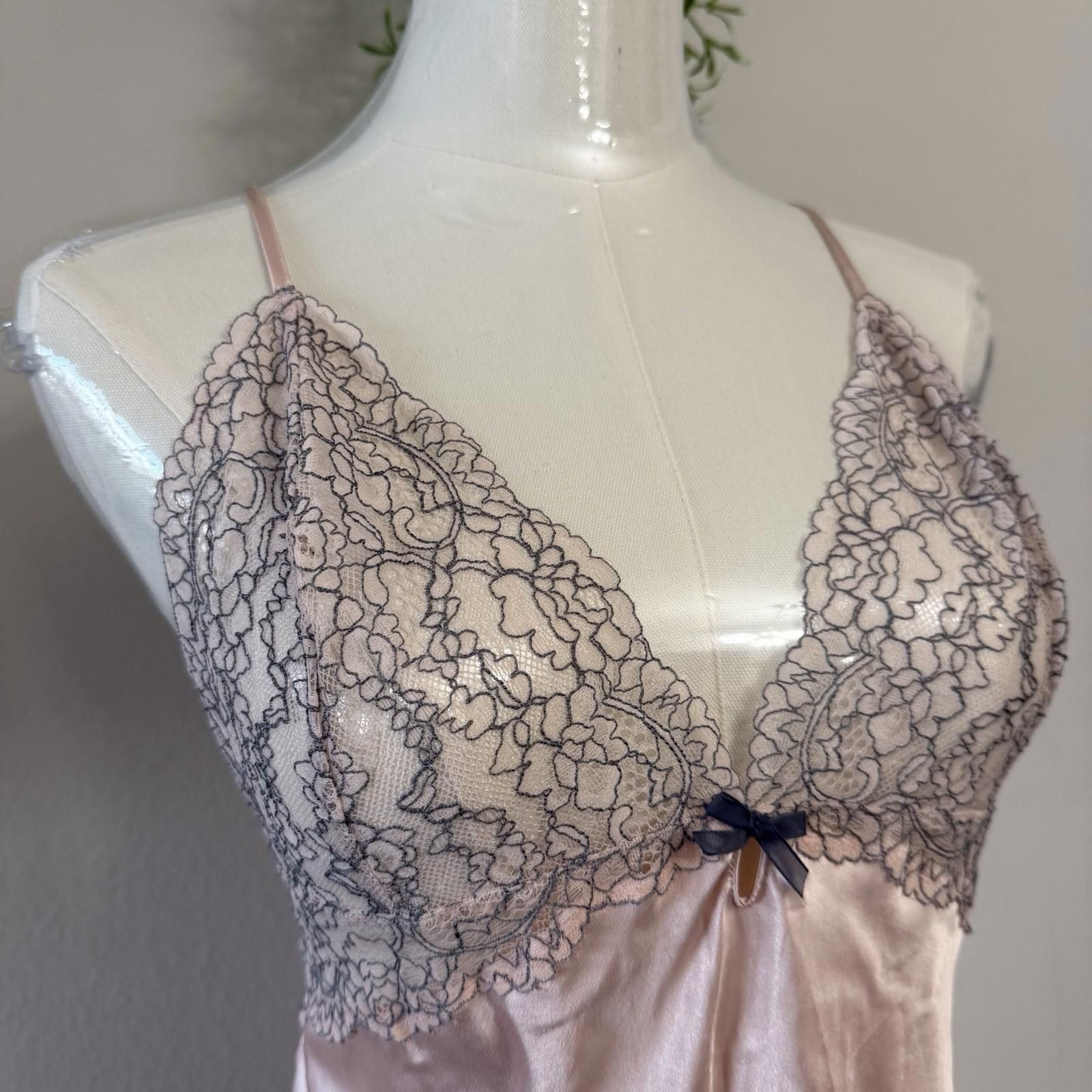 Designer Victoria Secret Lace Slip L Size ONE SIZE - 4 Thumbnail