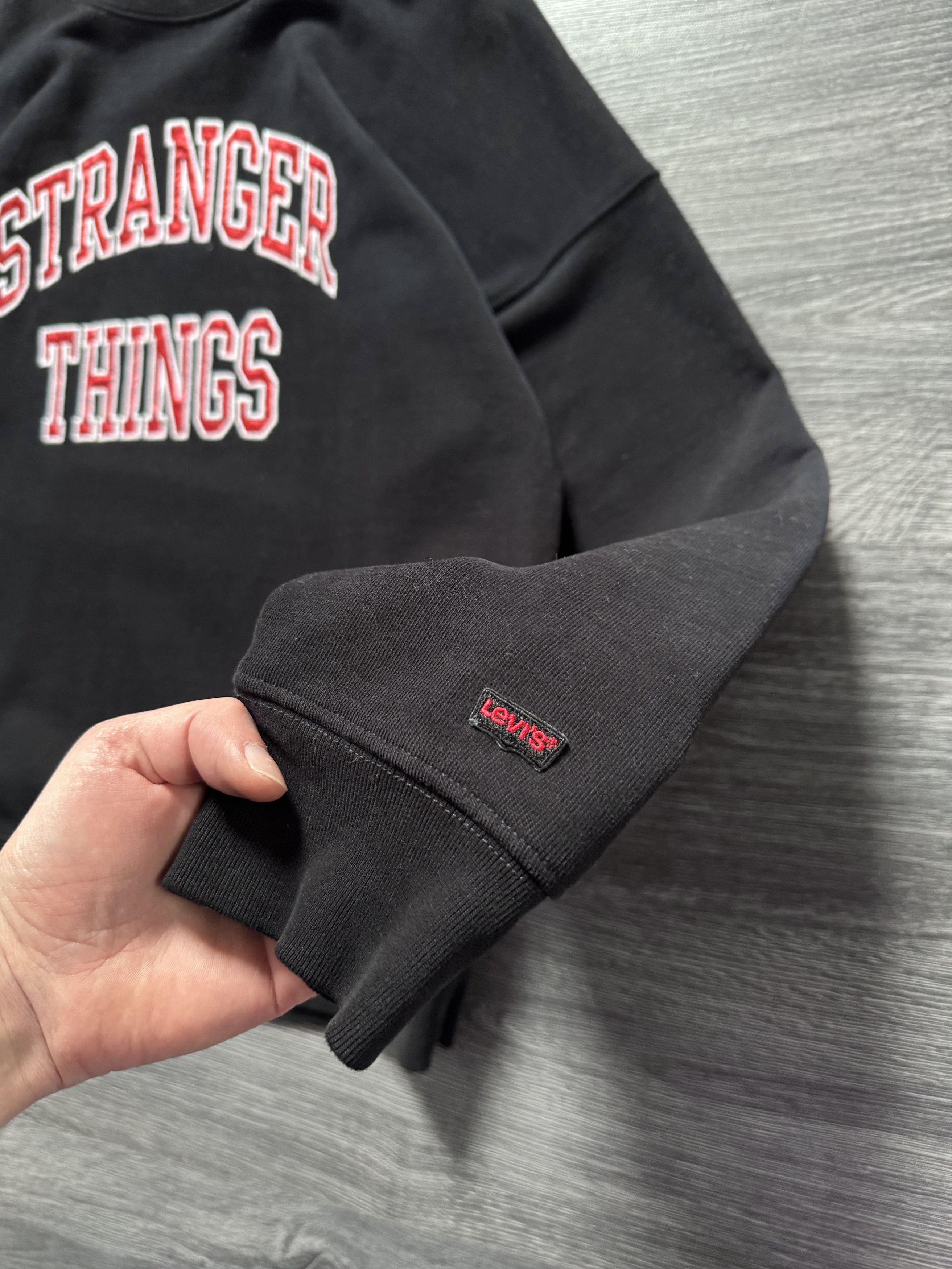Levi's Levi’s x Stranger Things Collab Black Crewneck Sweatshirt Size US M / EU 48-50 / 2 - 5 Thumbnail