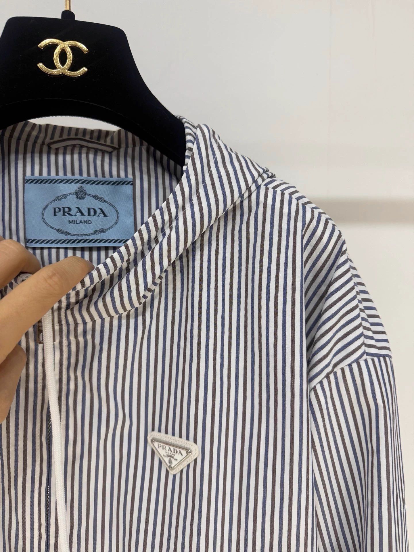 Prada Prada SS25 Hooded Triangle Logo Stripe Jacket 40 Size M / US 6-8 / IT 42-44 - 2 Thumbnail