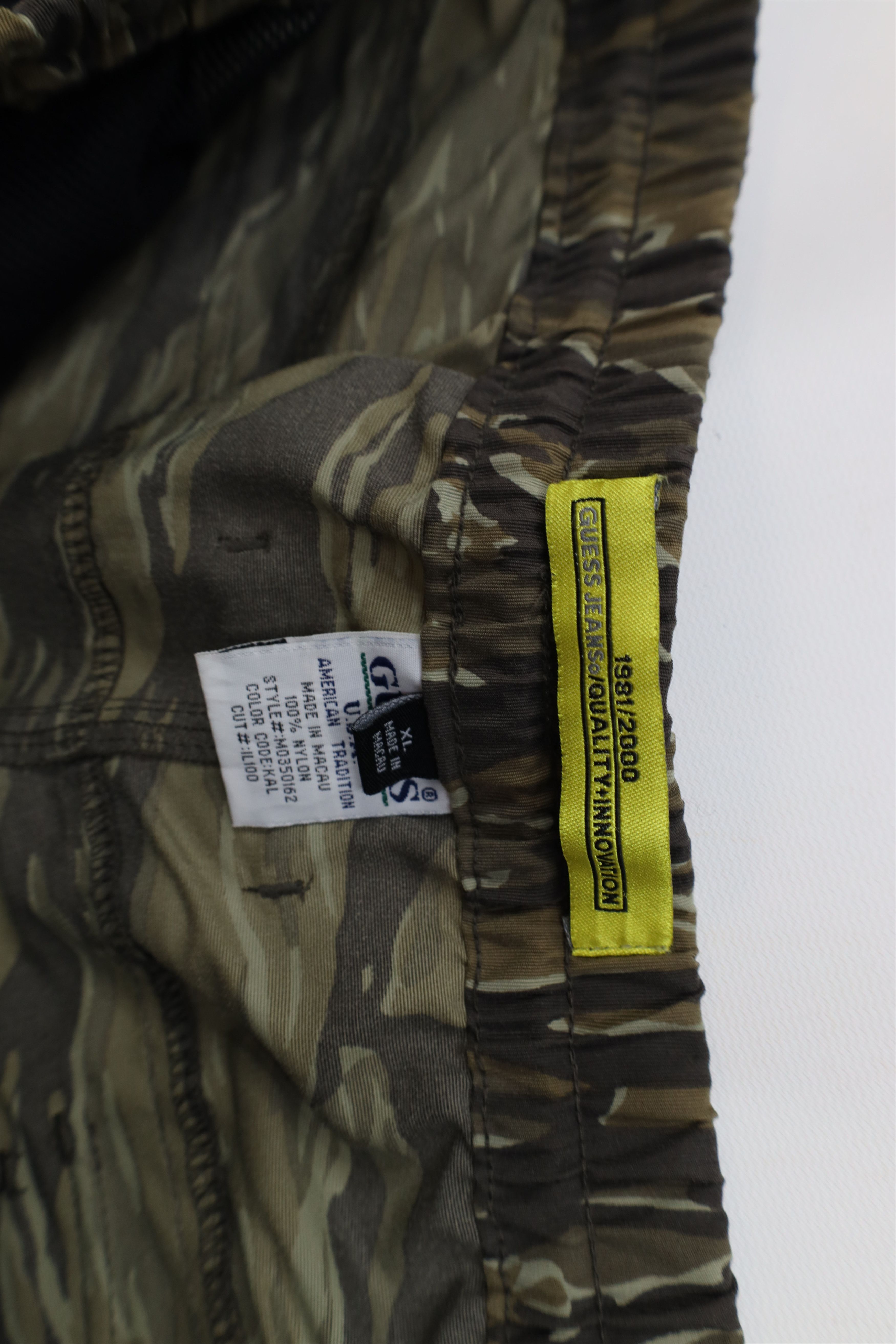 Guess × Vintage Vintage Y2K 2000 Guess Lined Wide Leg Camouflage Pants Nylon Size US 38 / EU 54 - 10 Thumbnail