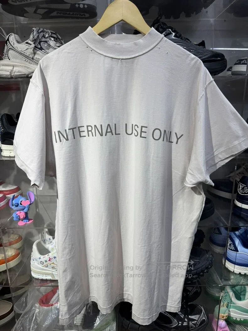 Balenciaga Balenciaga Internal Use Only Short Sleeve. Size US M / EU 48-50 / 2 - 2 Thumbnail