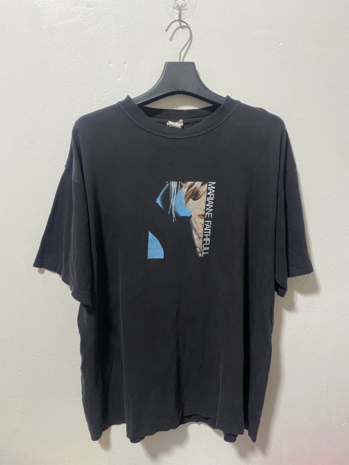 Band Tees Marianne Faithful Size US L / EU 52-54 / 3 - 1 Thumbnail