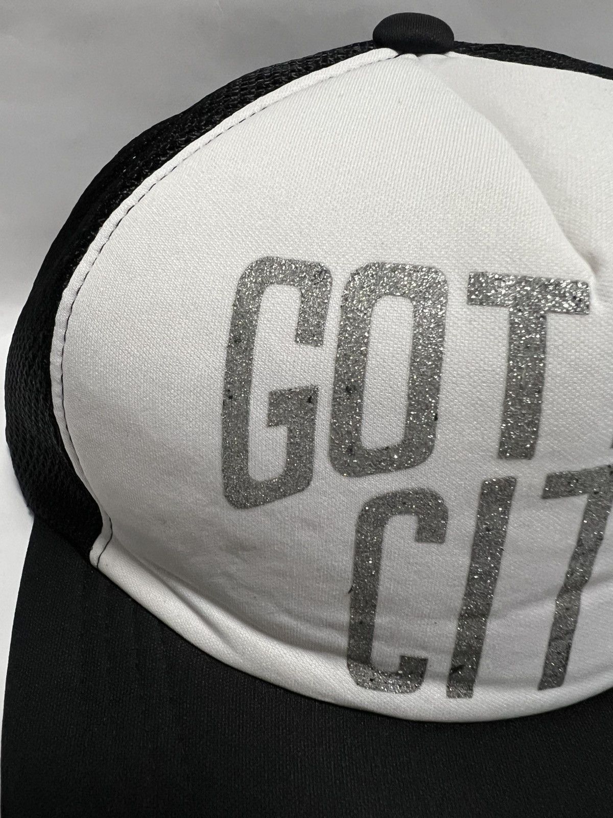 Number (N)ine Number (N)ine - Gotham City Trucker Hat Black/White Size ONE SIZE - 8 Thumbnail