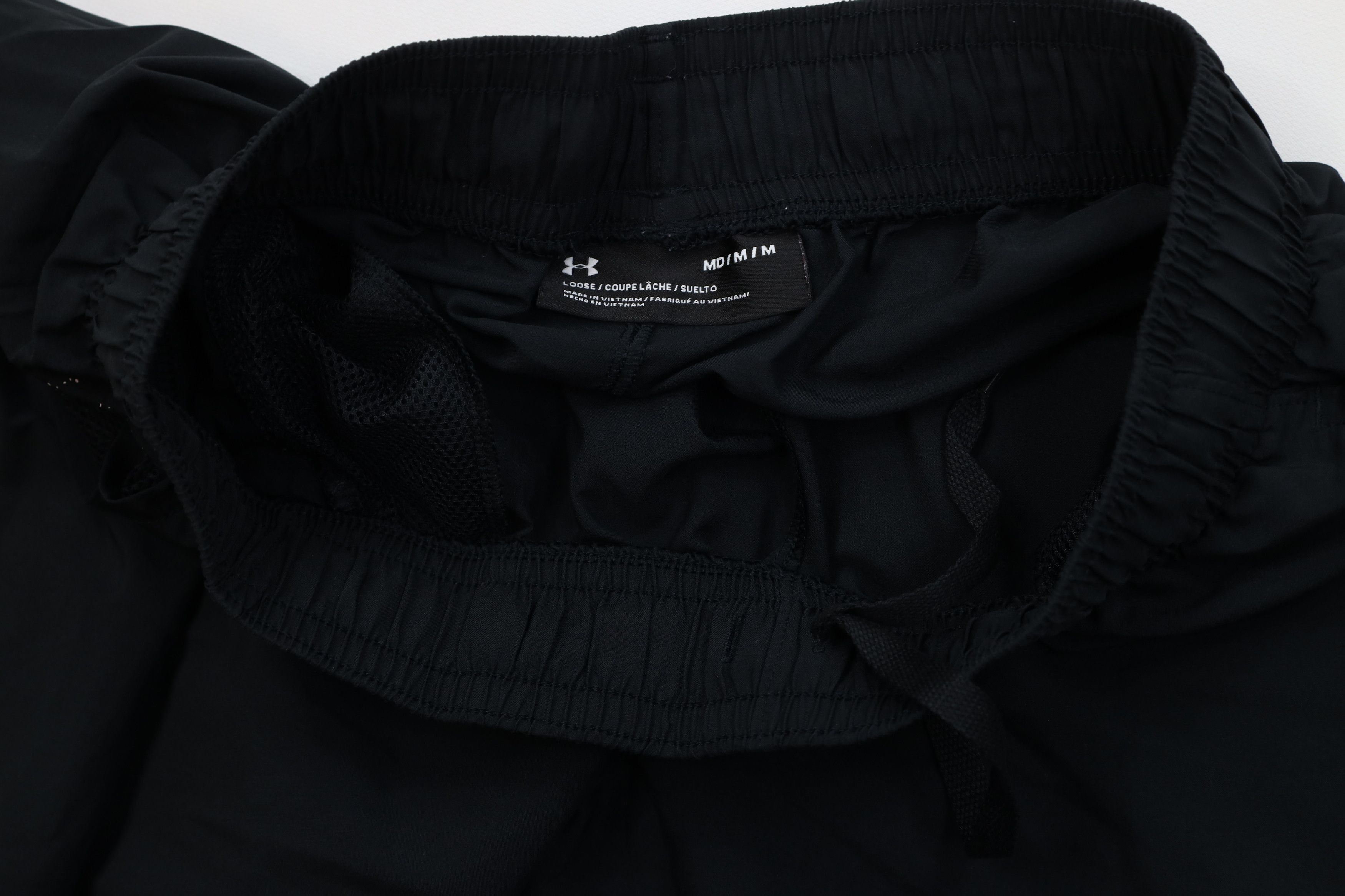Under Armour Under Armour Spell Out Loose Fit Above Knee Gym Shorts Black Size US 32 / EU 48 - 6 Thumbnail