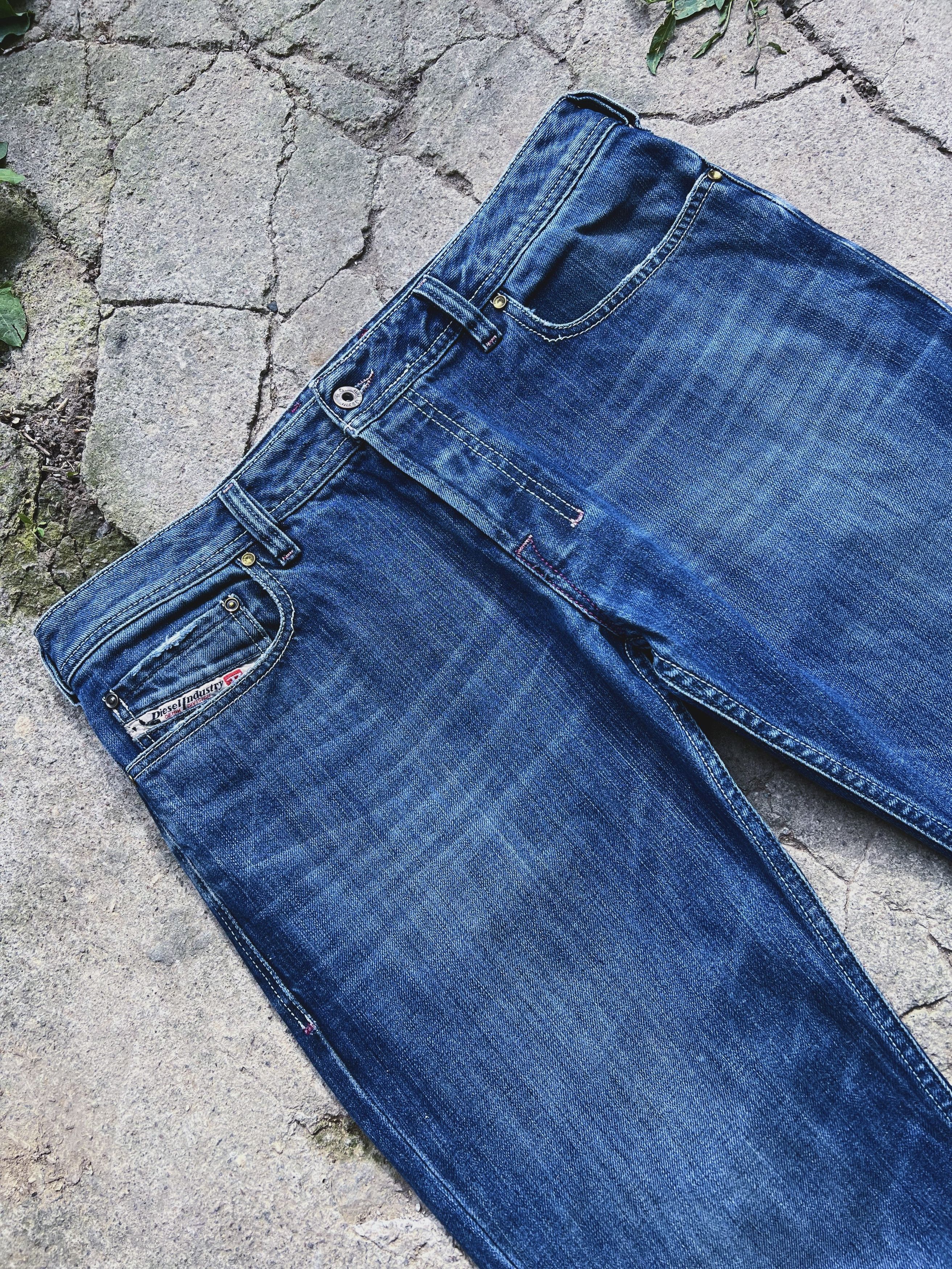 Diesel Y2K Diesel Flared Distressed Emdroidery Denim Jeans Size US 33 - 8 Thumbnail