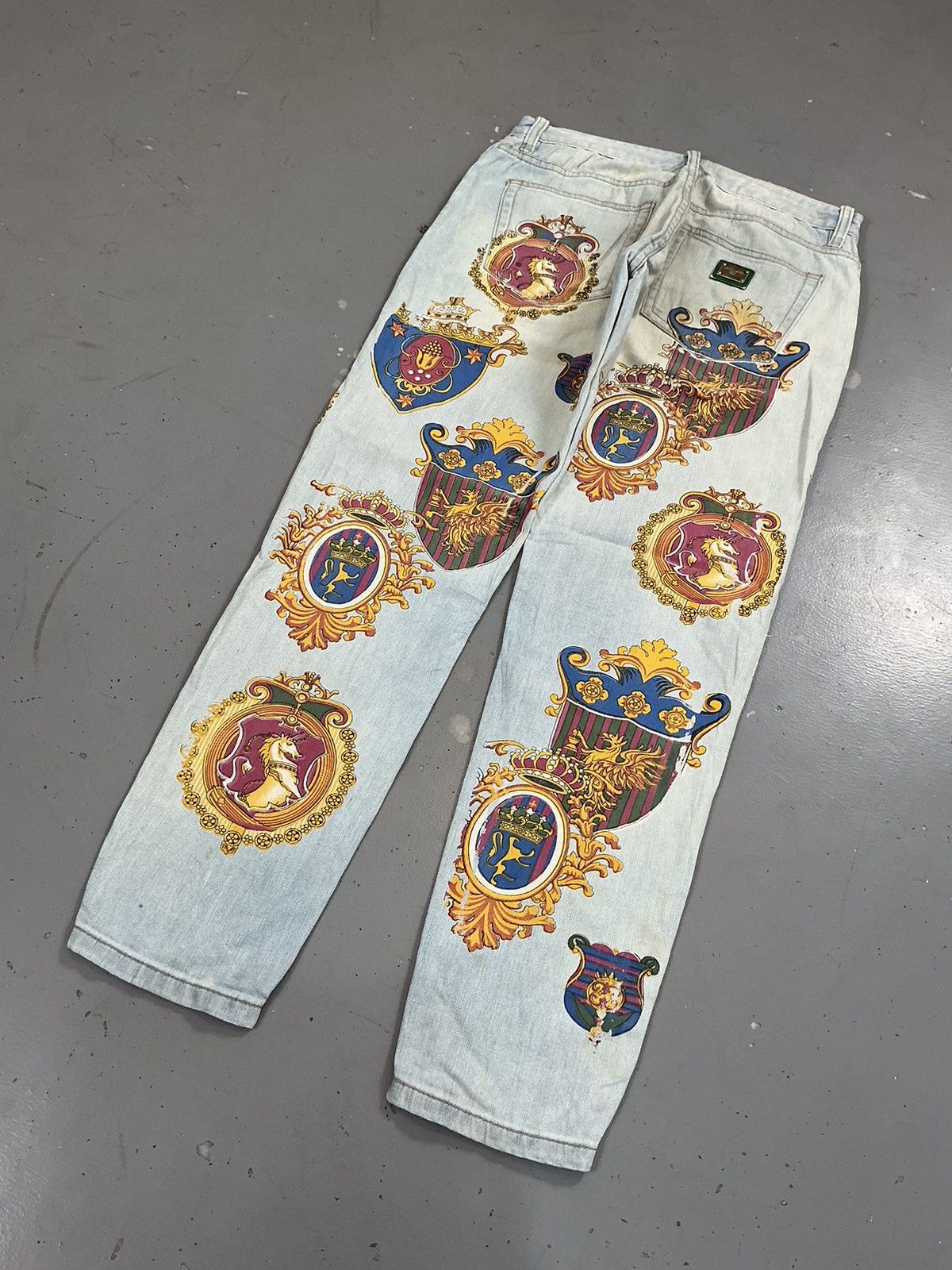 Dolce & Gabbana × Vintage Vintage dolce & Gabbana crazy royal printed denim Size US 32 / EU 48 - 9 Thumbnail