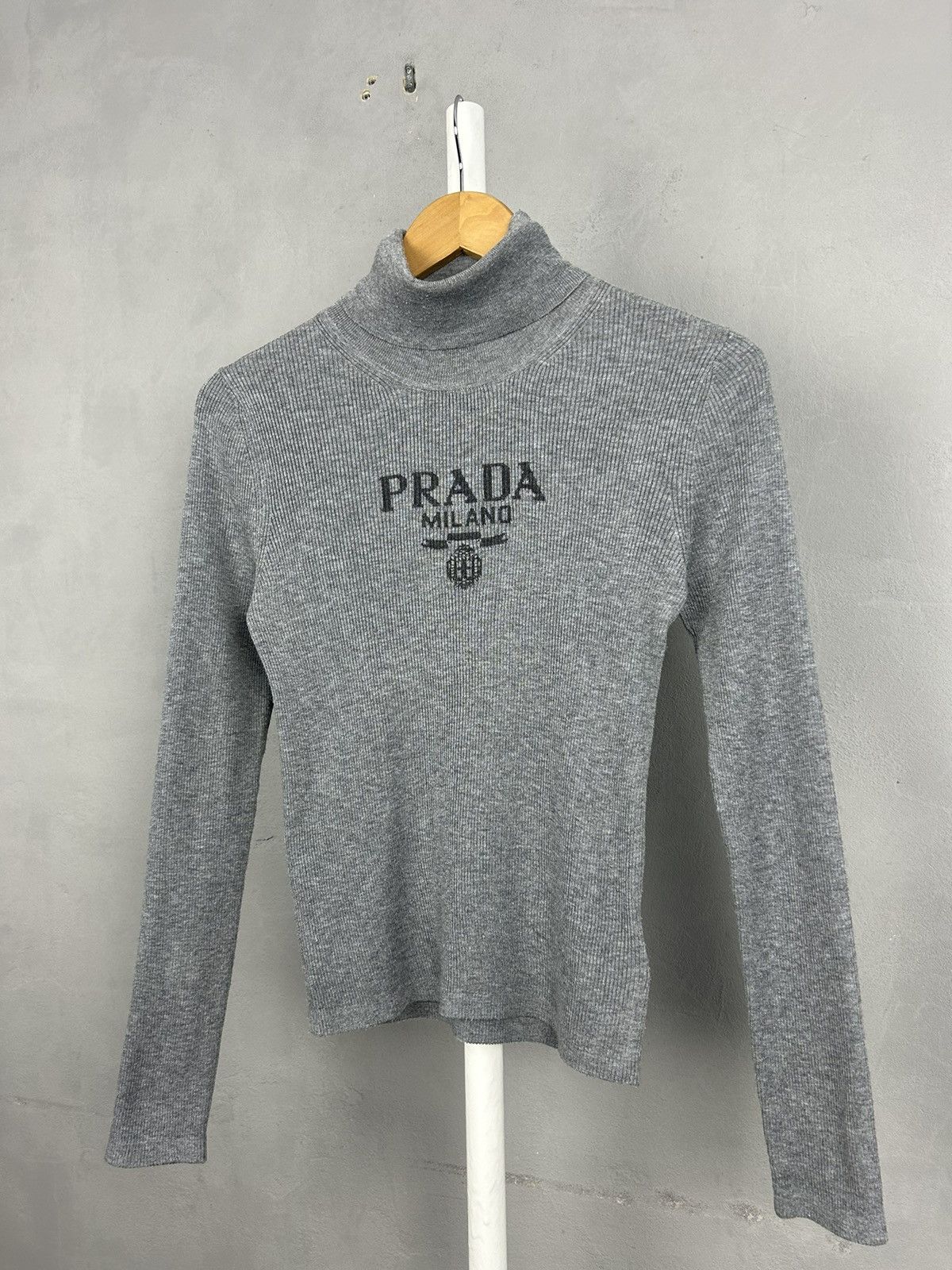 Prada Prada Milano Big Logo Turtleneck Sweater Size XS / US 0-2 / IT 36-38 - 3 Thumbnail
