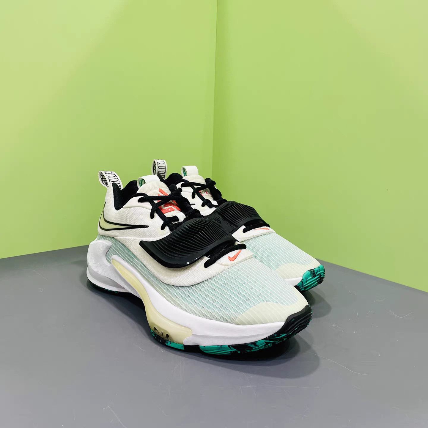 Nike Nike Zoom Freak 3 Basketball Shoes K15 Size US 9 / EU 42 - 3 Thumbnail