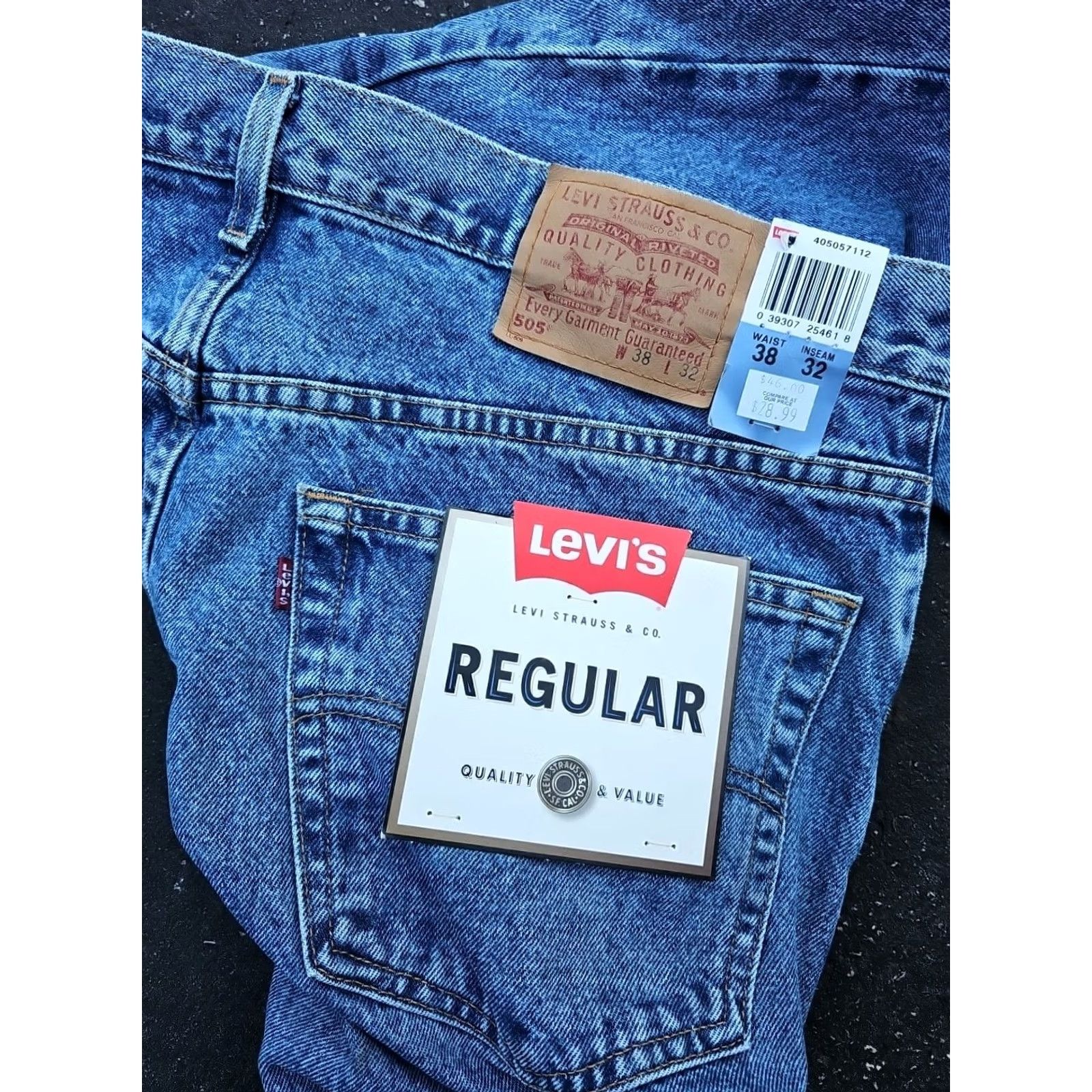 Levi's VINTAGE Levi's 505 Regular Fit Straight Jeans 38x32 Men Blue Denim 90s 5-Pocket Levi's 500 Series Mens Jeans with Sun Spot on Knee Size US 38 / EU 54 - 5 Thumbnail