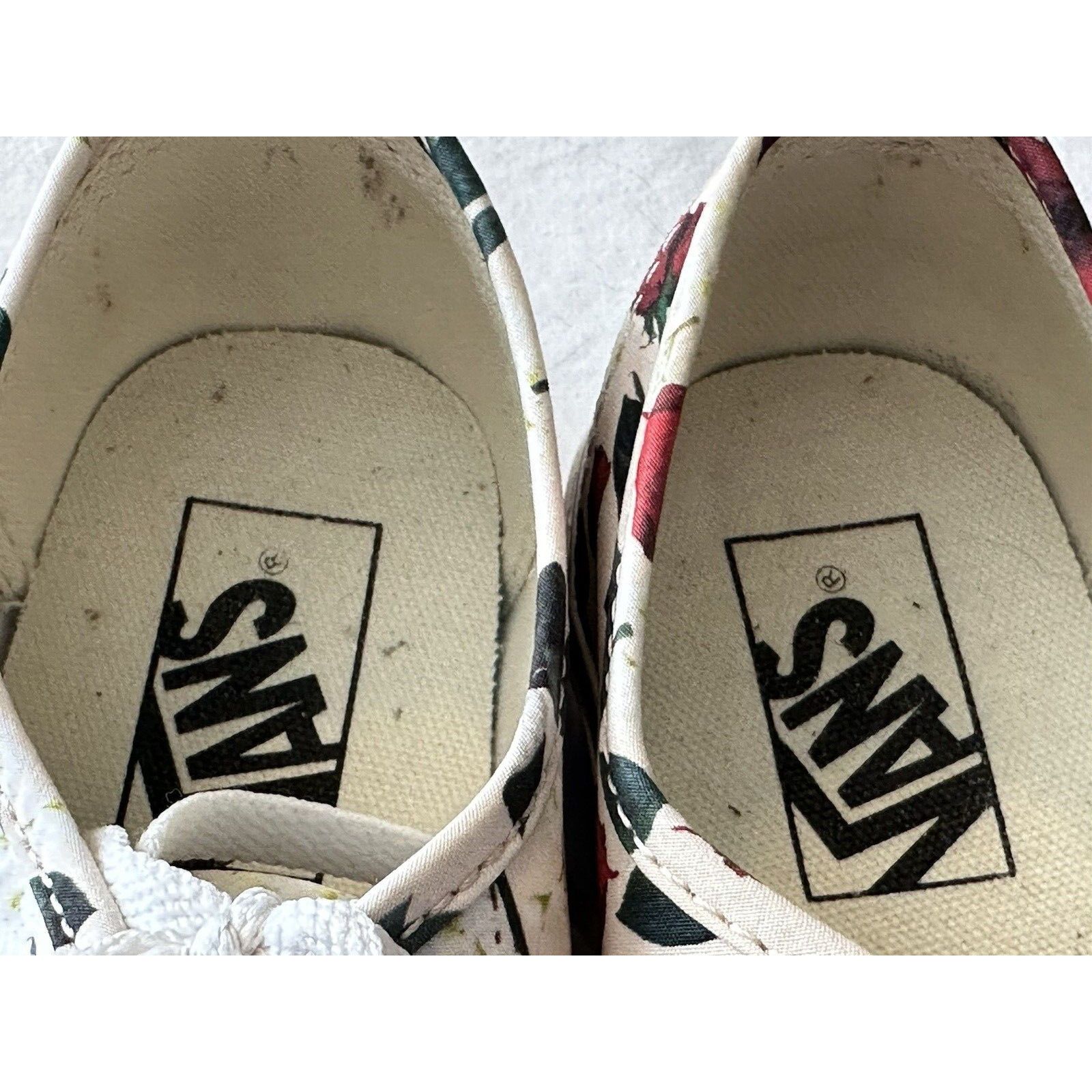 Vans VANS Authentic shoes women Sz 5.5/ Mens 4 Roses Flower Skate Size US 5.5 / IT 35.5 - 9 Thumbnail