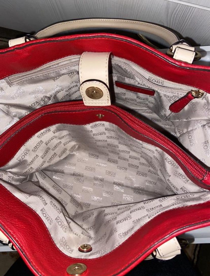 Michael Kors Michael Kors Red Pebbled Leather Shoulder Bag with MK Charm Size ONE SIZE - 3 Thumbnail
