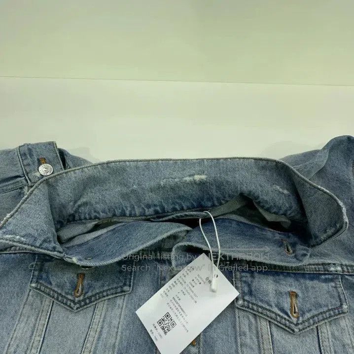 Balenciaga Balenciaga FW21 Logo Oversized Denim Jacket. Size US S / EU 44-46 / 1 - 7 Thumbnail