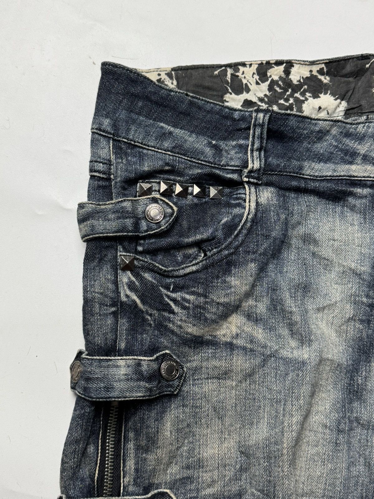 Japanese Brand Japanese Studded Denim Shorts Archived Style Size US 31 - 7 Thumbnail