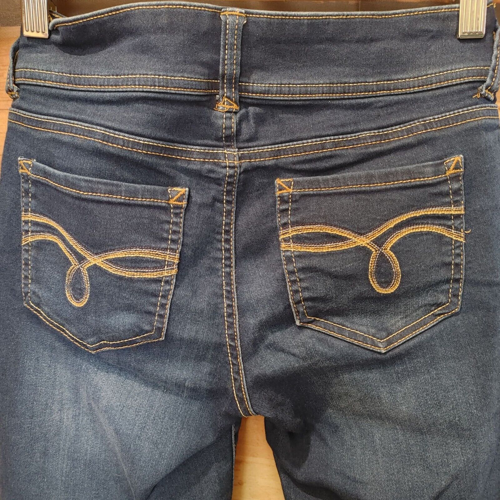 Other So Women's Medium Wash Denim Straight Leg Jeans 1 Size 24" / US 00 / IT 34 - 2 Thumbnail
