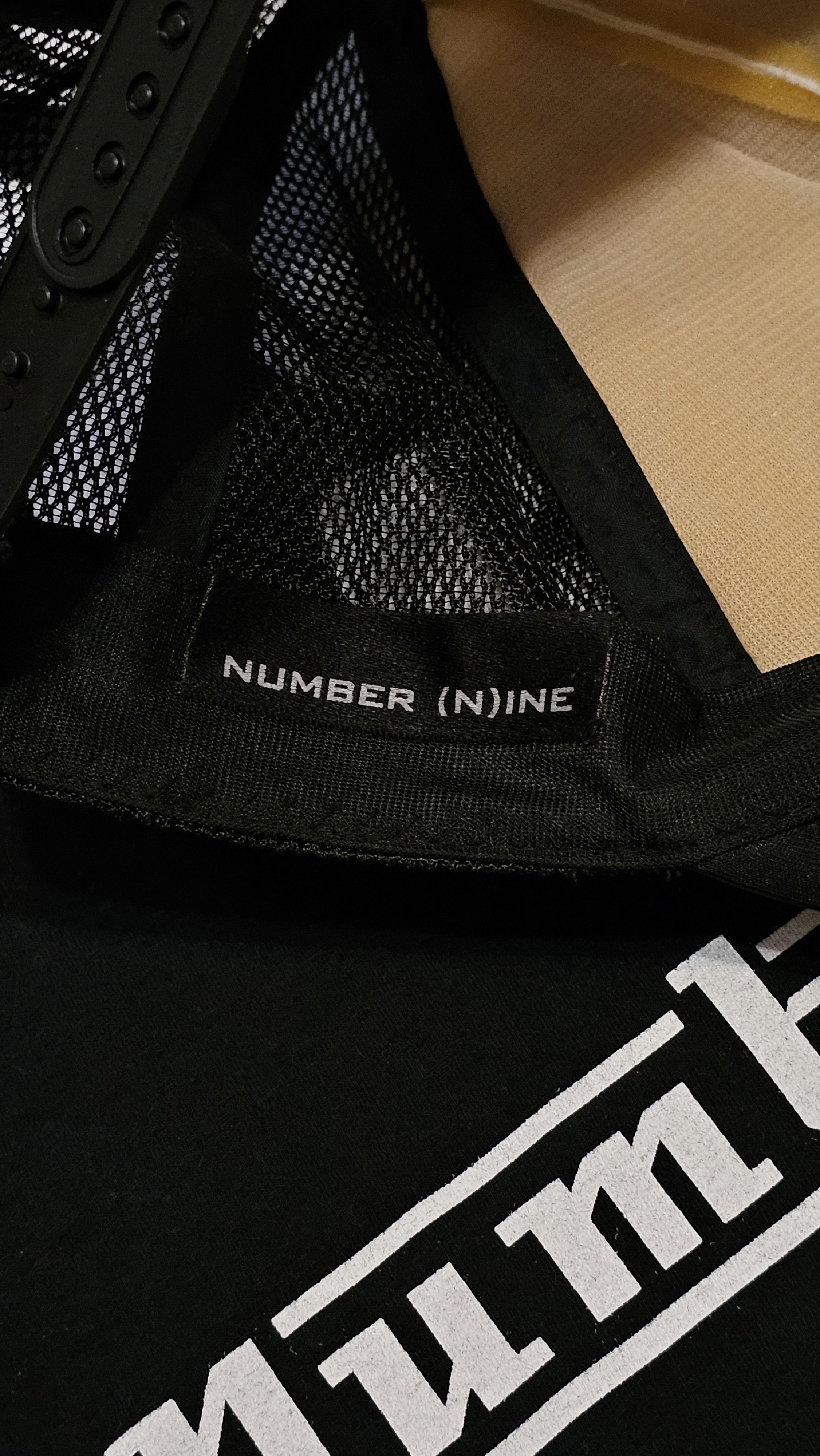 Number (N)ine number (n)ine white shield cap Size ONE SIZE - 4 Thumbnail