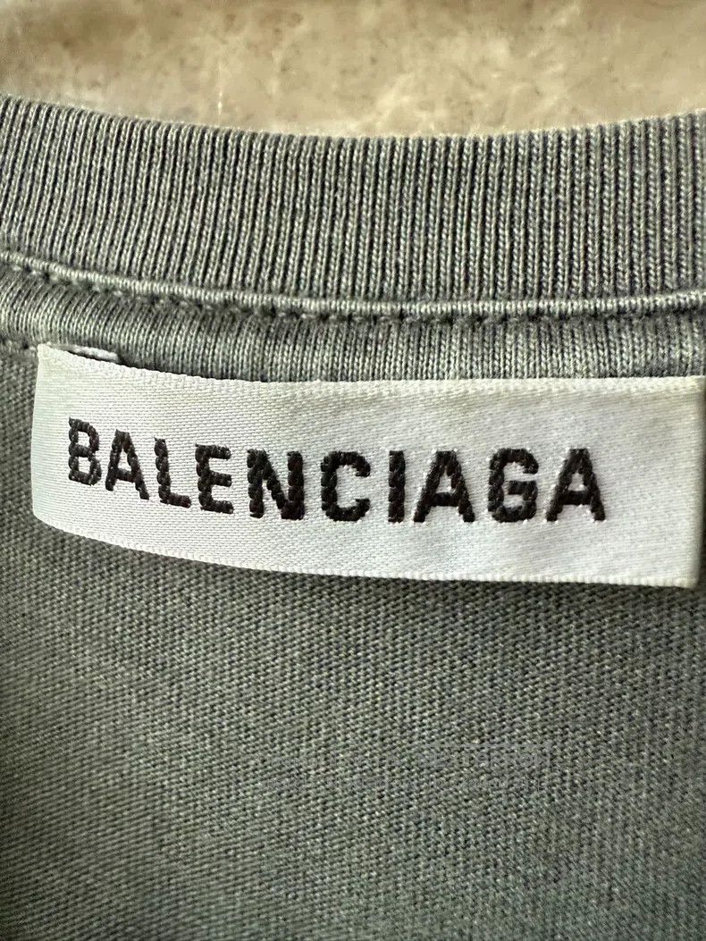 Balenciaga Balenciaga Washed Distressed Small Logo Print Short Sleeve Size US S / EU 44-46 / 1 - 3 Thumbnail