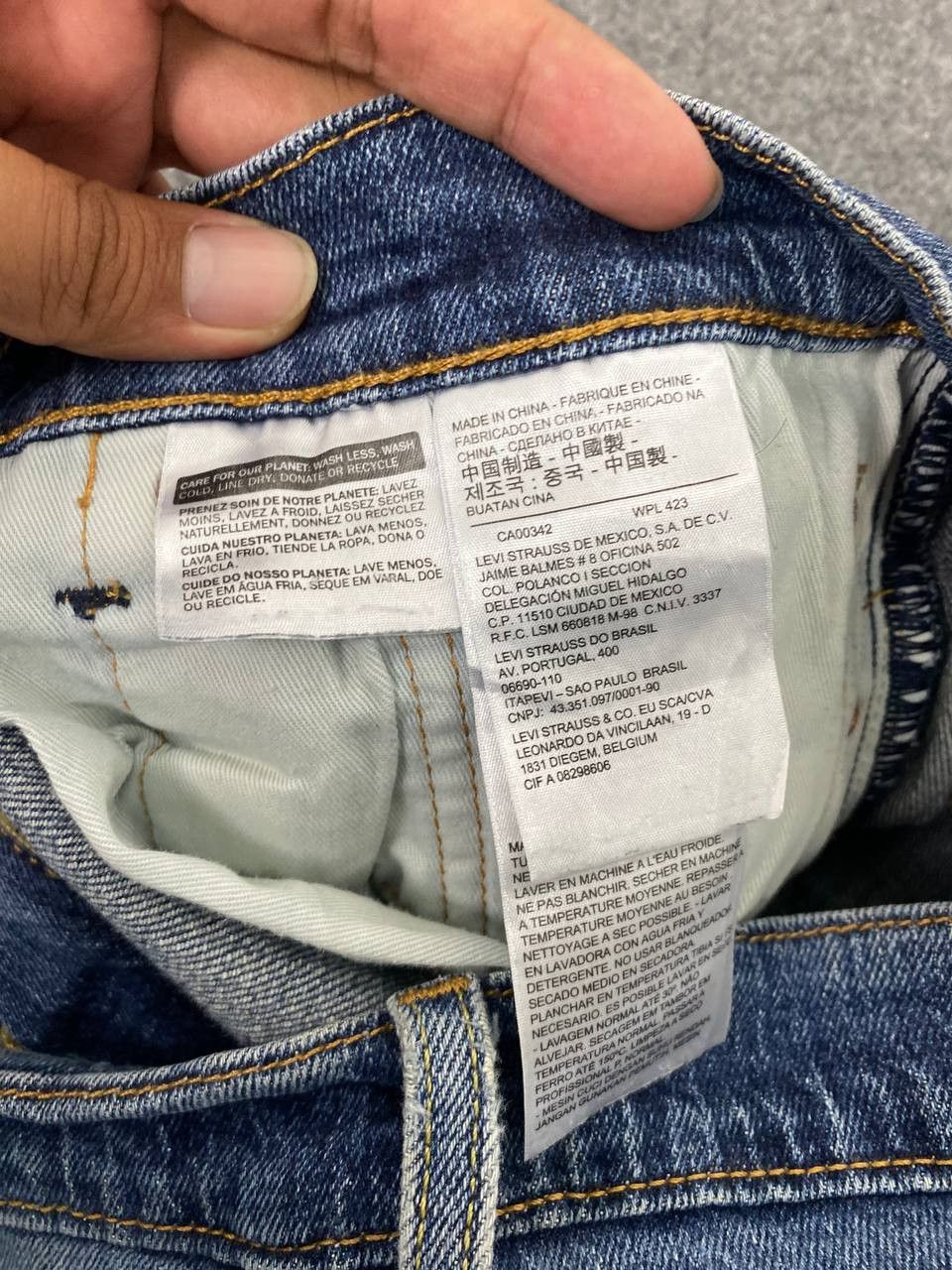 Levi's levis 511 premium big E distressed denim Size US 33 - 13 Thumbnail