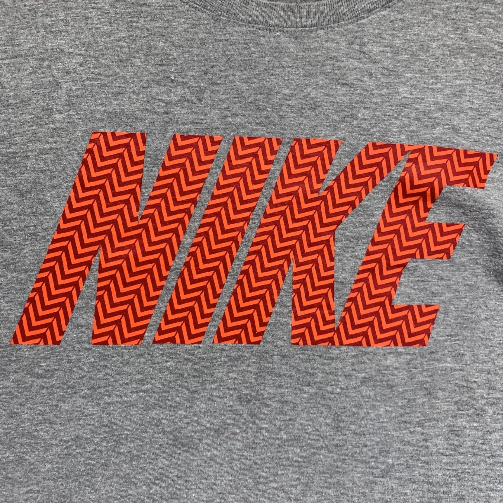 Nike Nike Graphic Print T-Shirt 2XL Gray Short Sleeve Sports 90s Mens Size US XXL / EU 58 / 5 - 2 Thumbnail