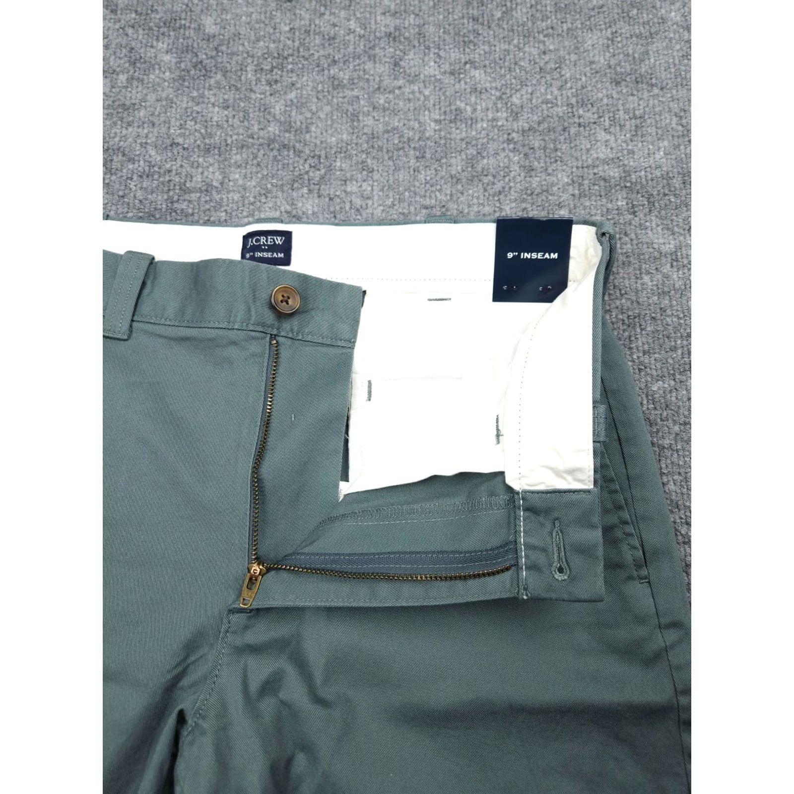 J.Crew J. Crew 9" Flex Chino Shorts Men's 30 Green NWT, Casual, Regular, Cotton, Flat Front, Slash Pocket, 9" Inseam, Green, Preppy, Summer, Spring, Men Size US 30 / EU 46 - 4 Thumbnail