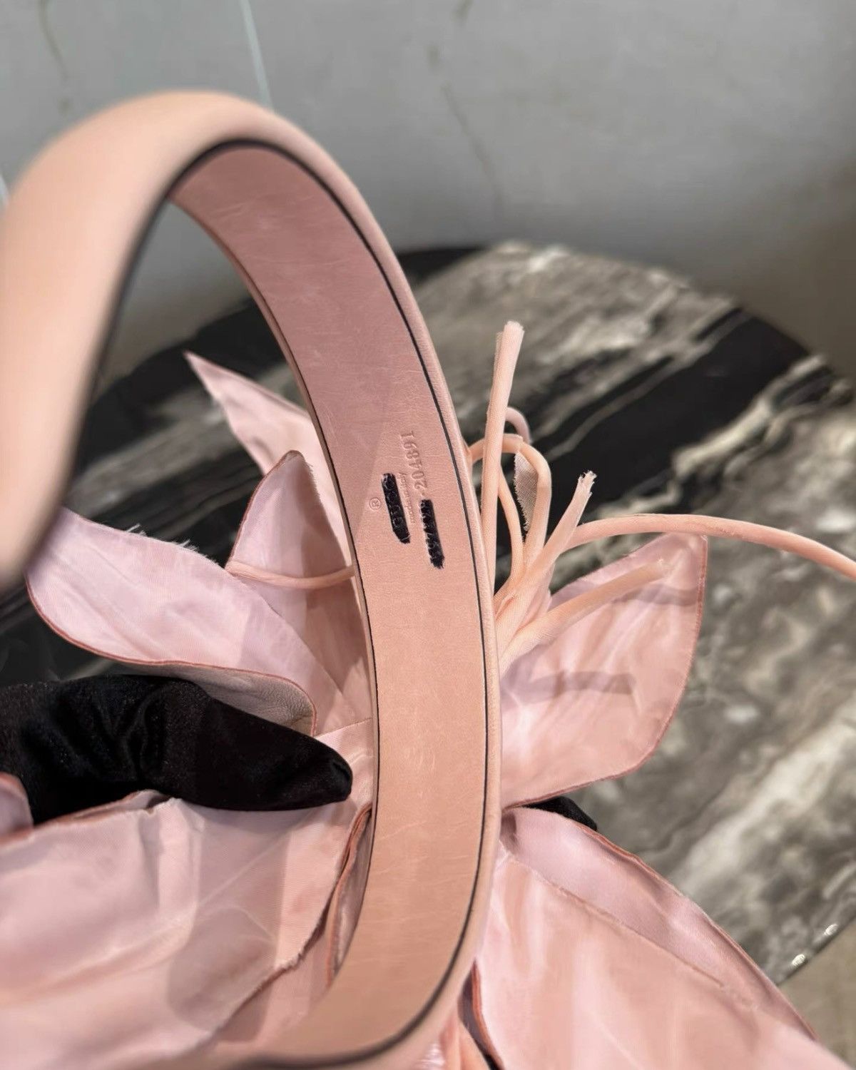 Gucci Rare runway Gucci Faux Floral Leather Headband Size ONE SIZE - 6 Thumbnail