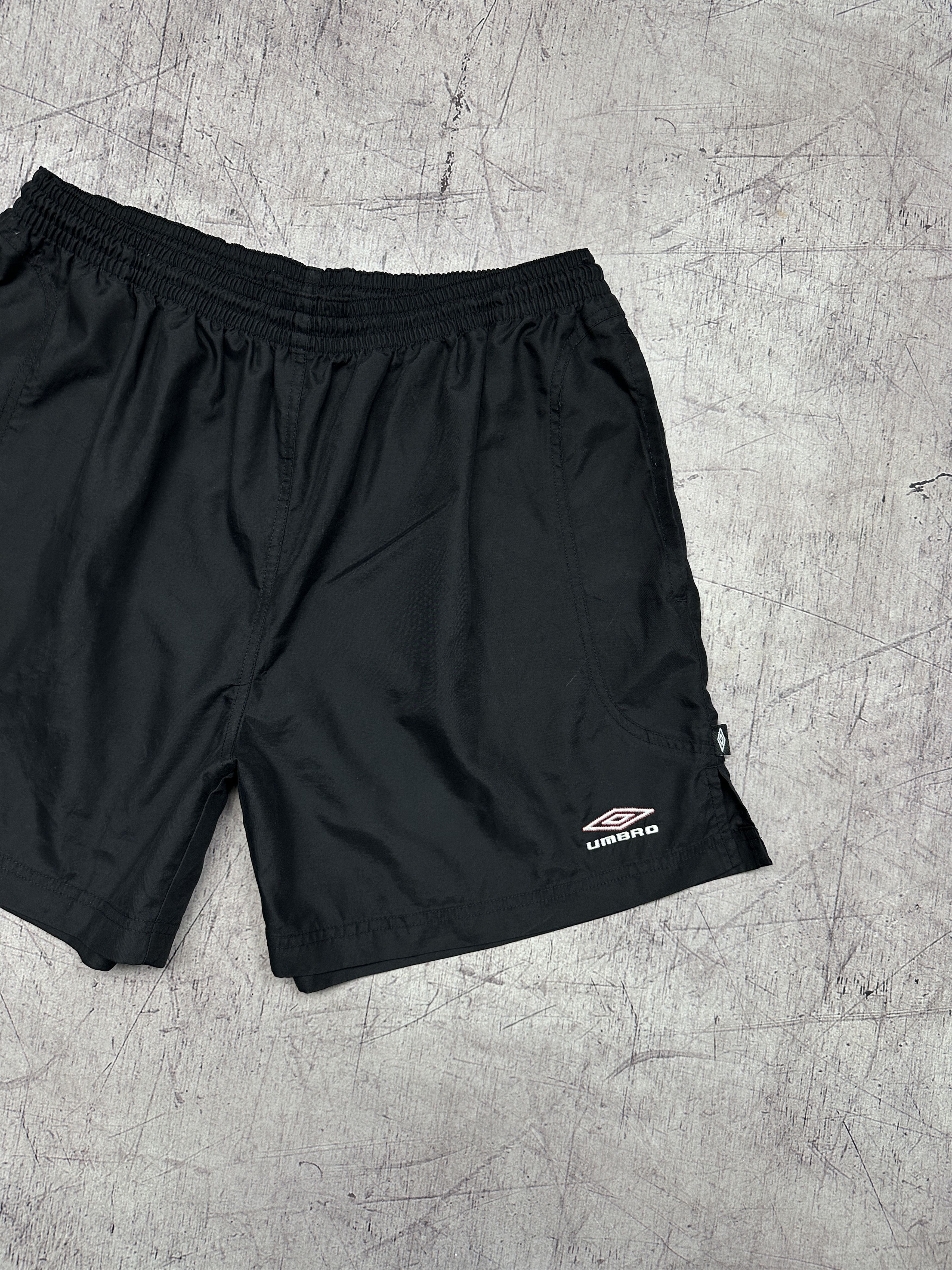 Umbro Umbro Vintage Mens Nylon Shorts Size US 34 / EU 50 - 2 Thumbnail