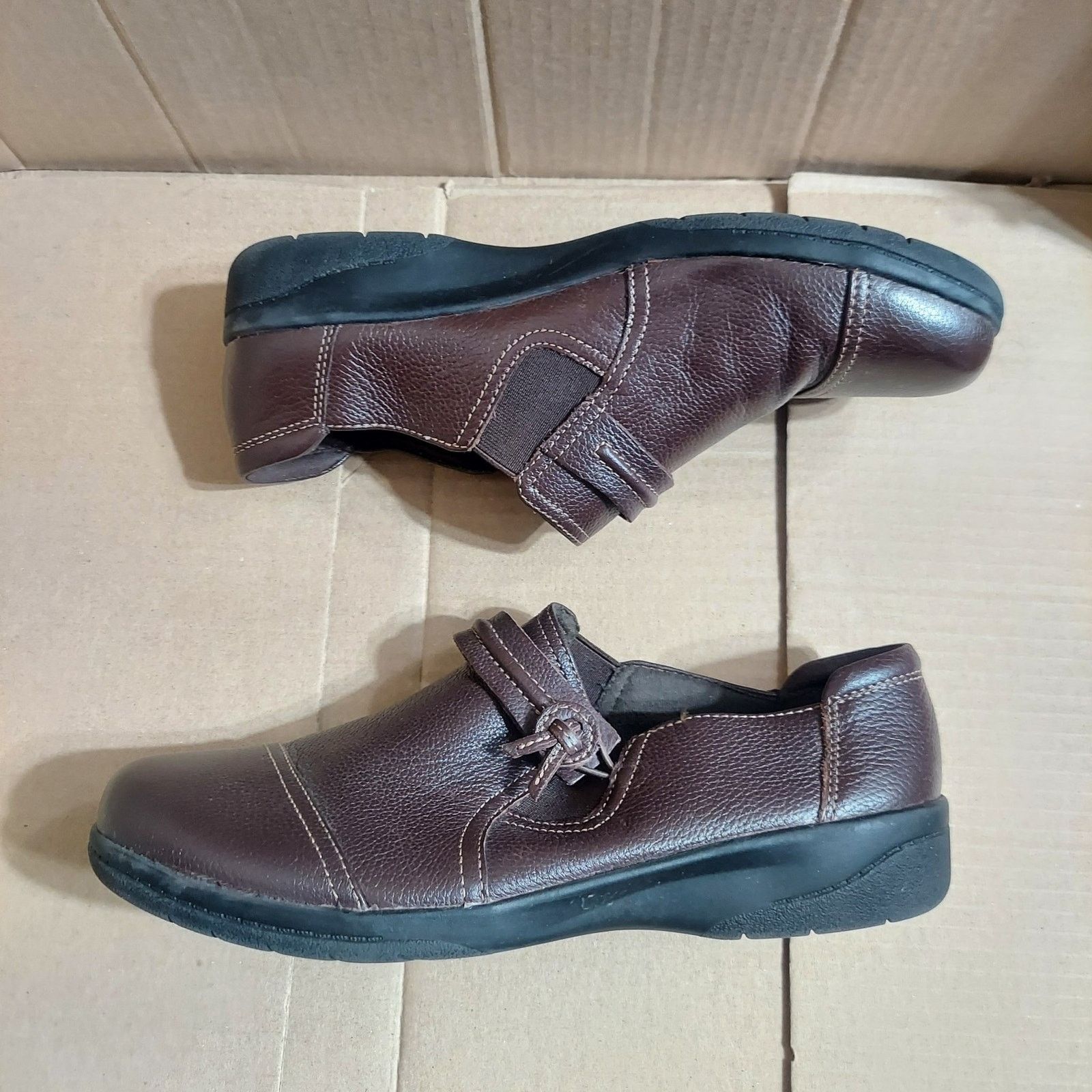 Clarks Clarks Women's US 9 M Brown Leather Slip On Loafers EUC Size US 9 / IT 39 - 5 Thumbnail