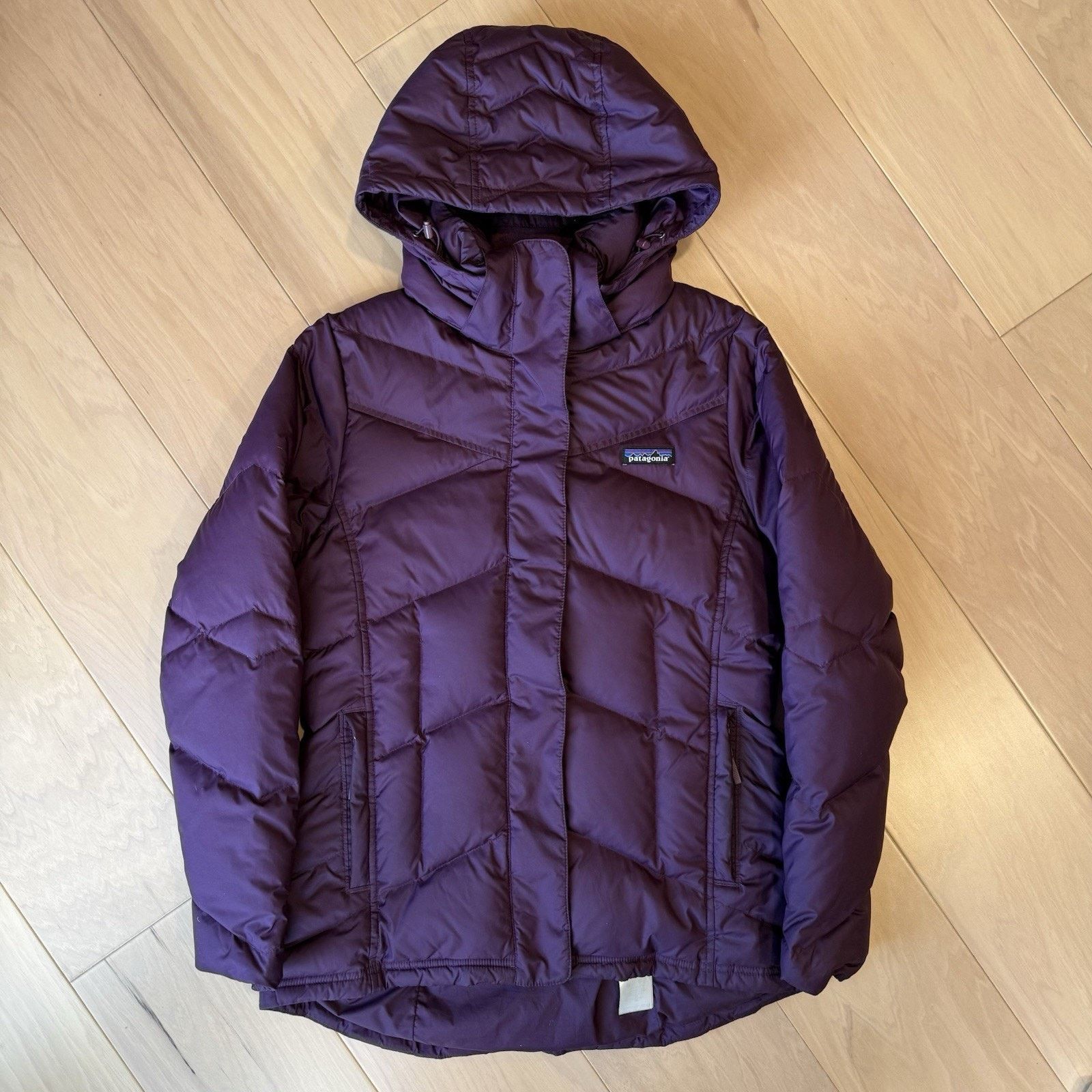 Patagonia Patagonia Down With It Jacket Women's Small Purple Insulated Size S / US 4 / IT 40 - 2 Thumbnail