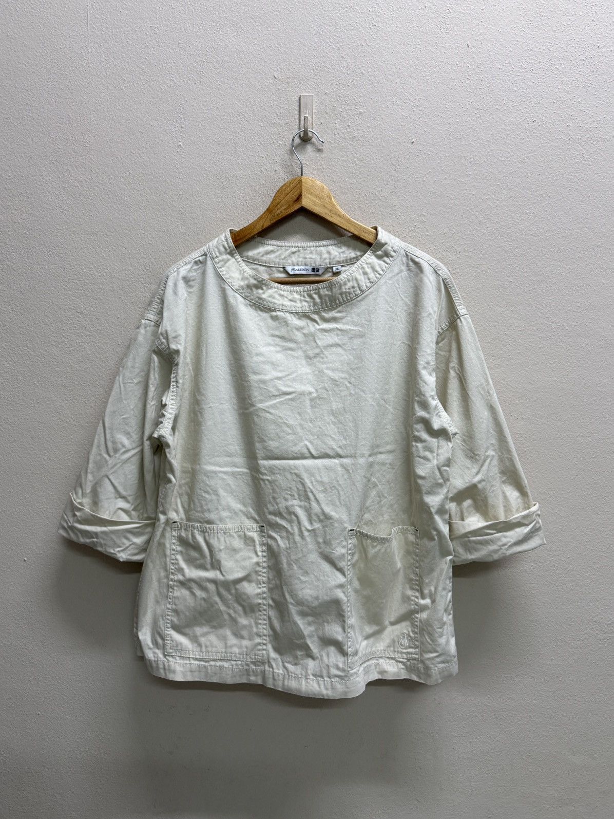 JW Anderson × Uniqlo J.W Anderson Uniqlo Scrub Three Quarter Shirt Size M / US 6-8 / IT 42-44 - 14 Thumbnail