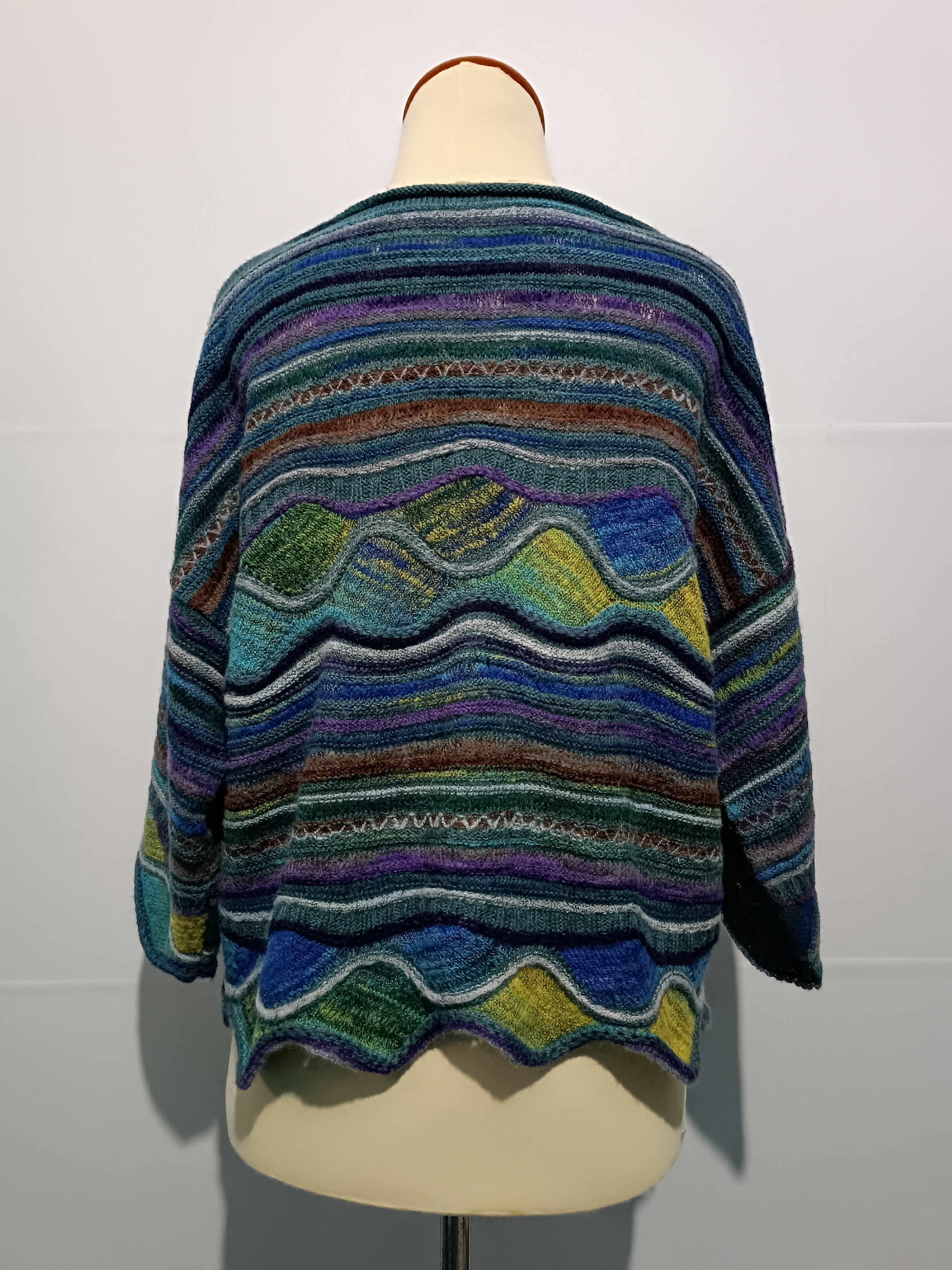 Japanese Brand Bell House Women's multicolour 3D crop knit sweater Size M / US 6-8 / IT 42-44 - 3 Thumbnail