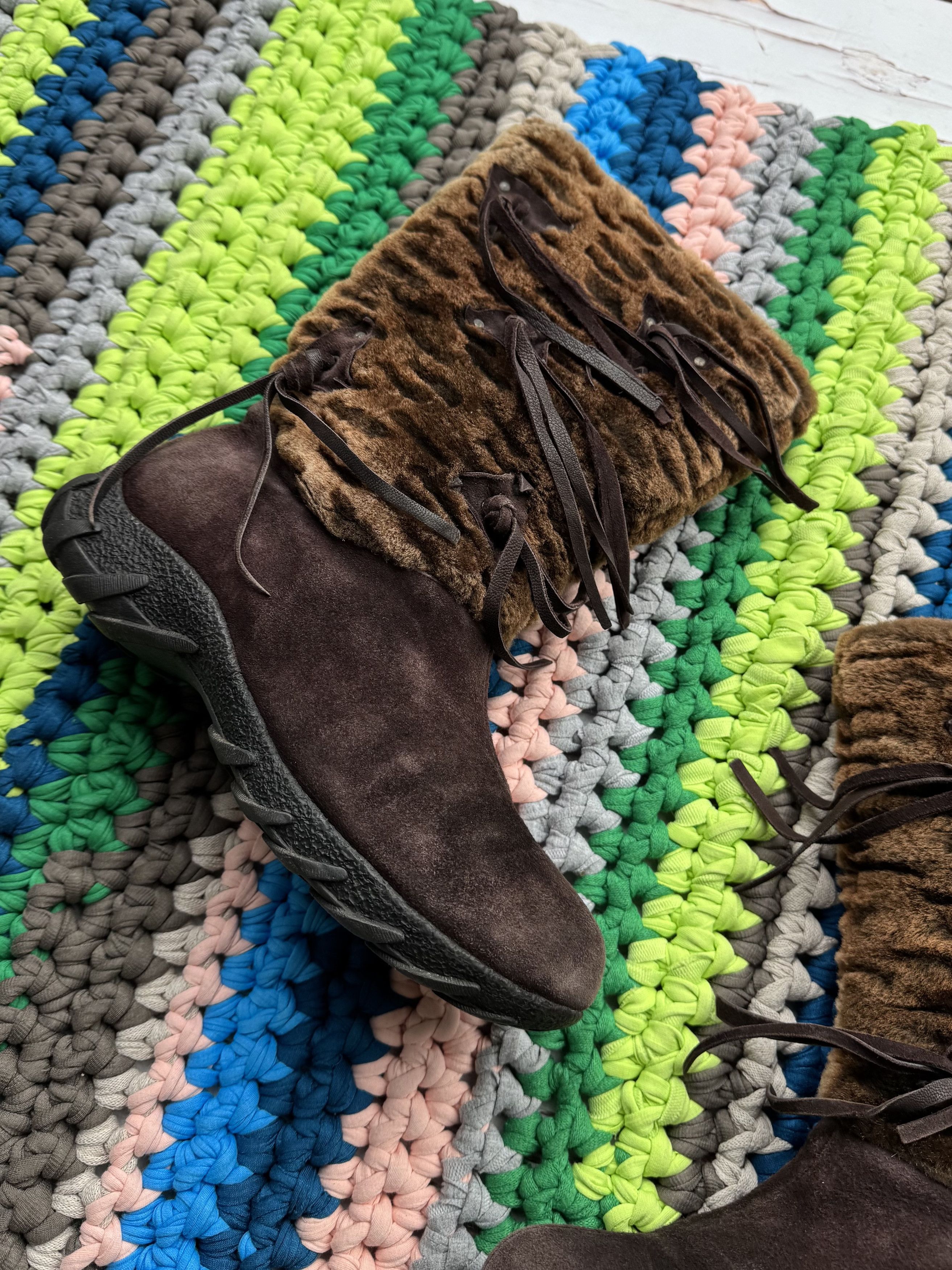 Japanese Brand Y2K Suede Leather Boots With Sheepskin Details (ET1)(D15) Size US 7 / IT 37 - 2 Thumbnail