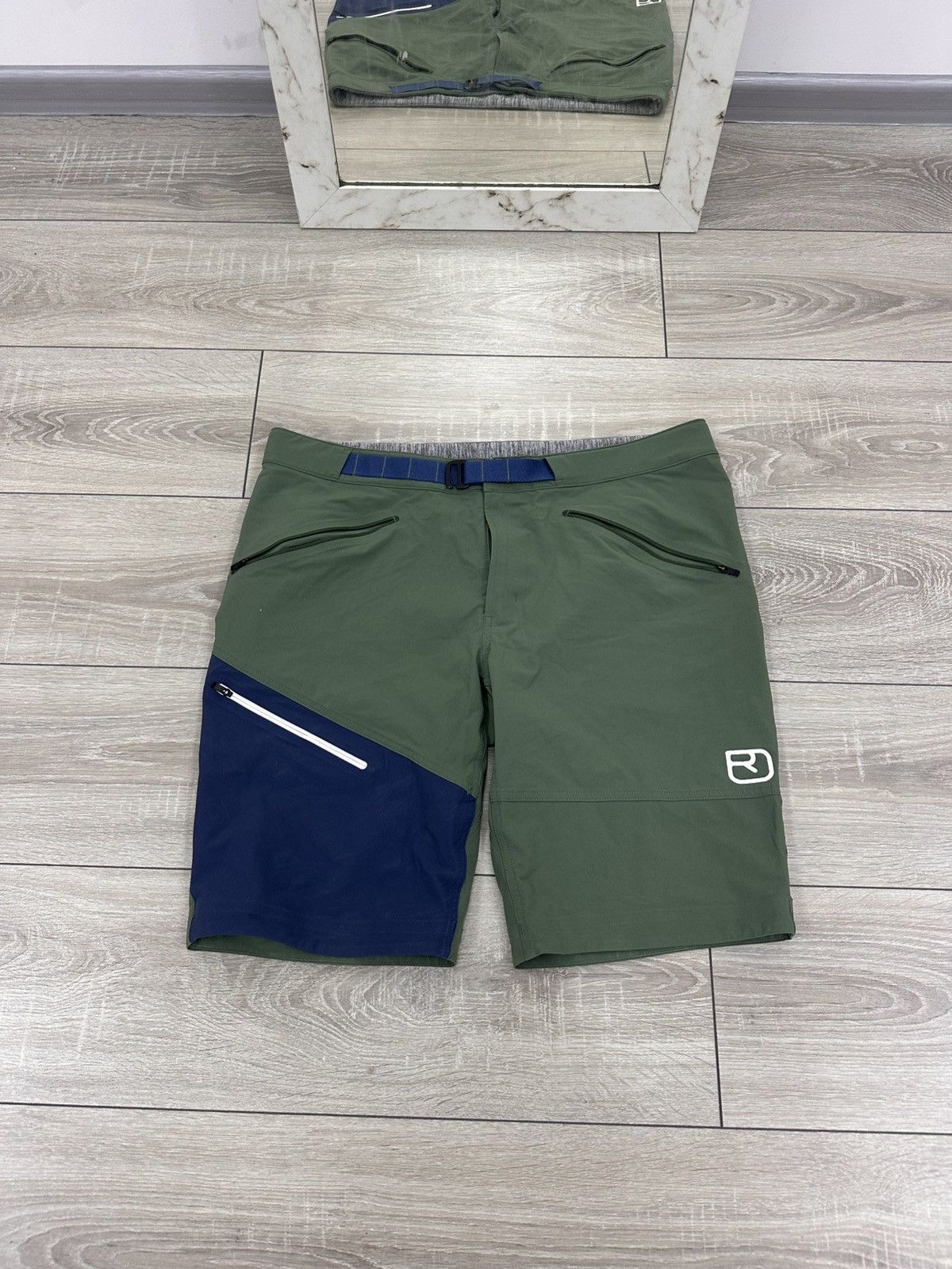 ORTOVOX Ortovox Softshell Shorts Outdoor Size US 36 / EU 52 - 1 Thumbnail