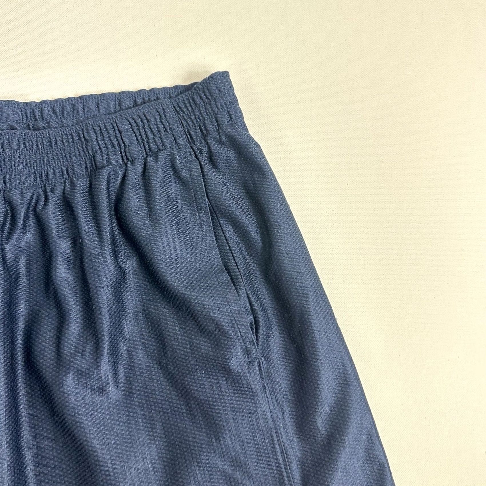 Nike VINTAGE Nike Basketball Shorts Blue Men XL Active Athletic Gym Training Size US 36 / EU 52 - 4 Thumbnail