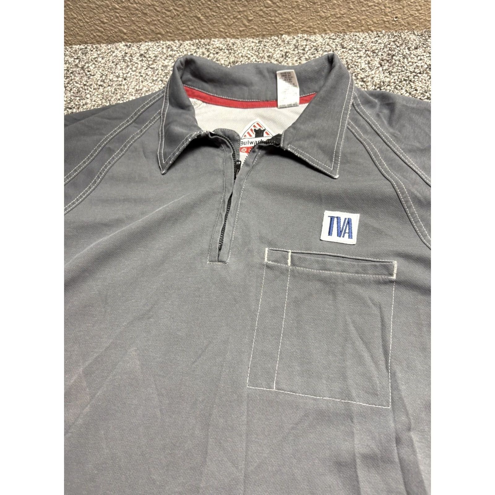 Vintage VINTAGE Bulwark FR Shirt Mens Large Gray Workwear IQ Series Zip Polo Collar Short Sleeve Mens Gray IQ Series Zip Polo Shirt Size US L / EU 52-54 / 3 - 2 Thumbnail
