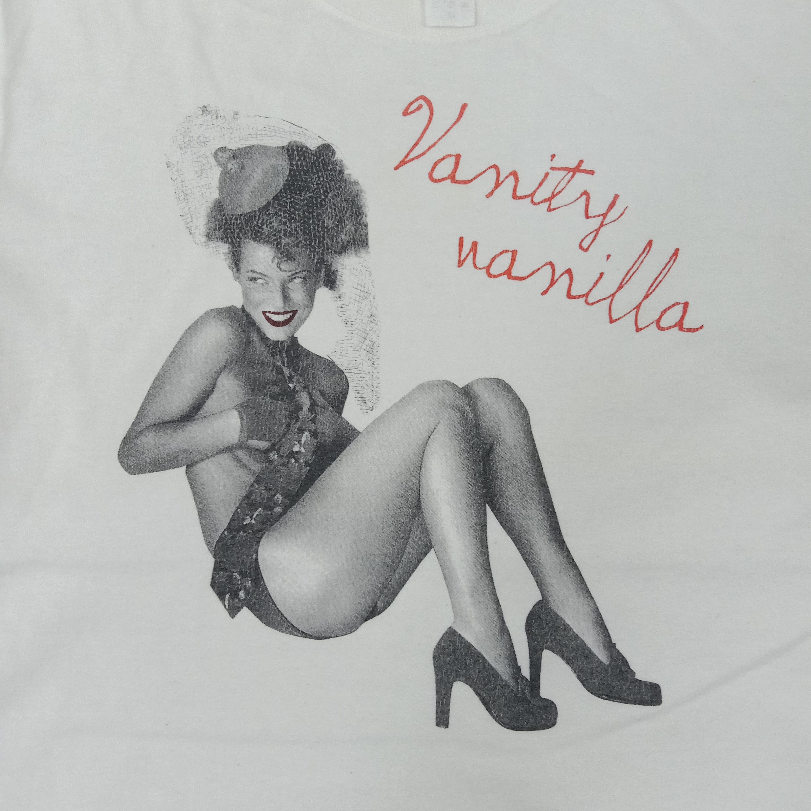 Vintage Vintage Vanity Vanilla American Naked Style Tshirt Size US M / EU 48-50 / 2 - 2 Thumbnail