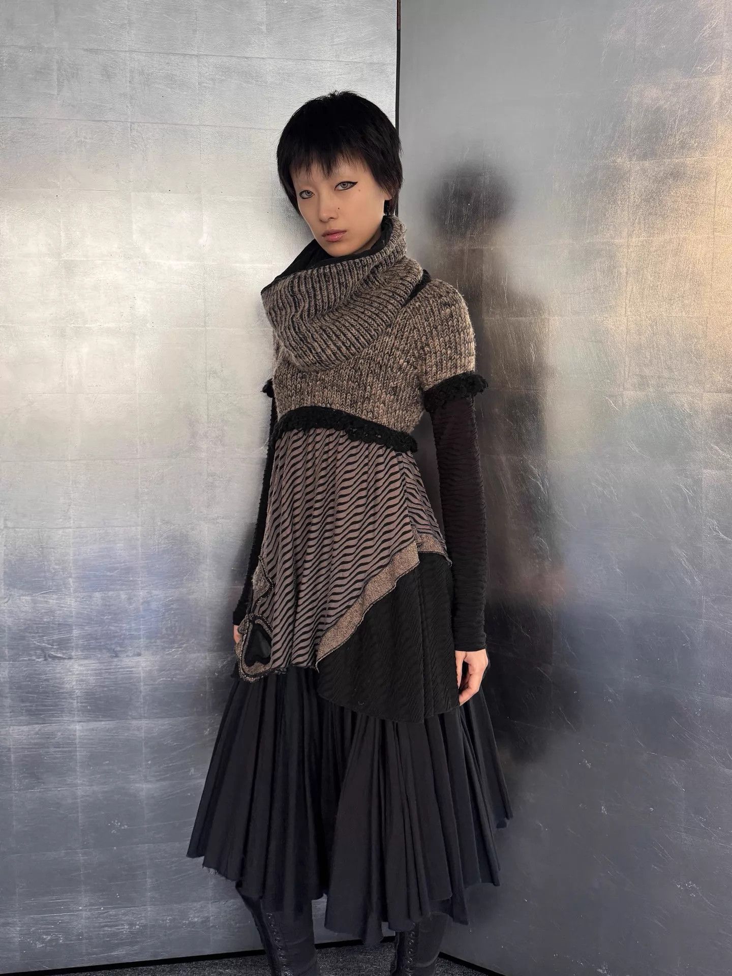 Other French Brand 50% Wool Blend Detachable Scarf Elastic Waist Dress Size 25" / US 0 / IT 36 - 9 Thumbnail